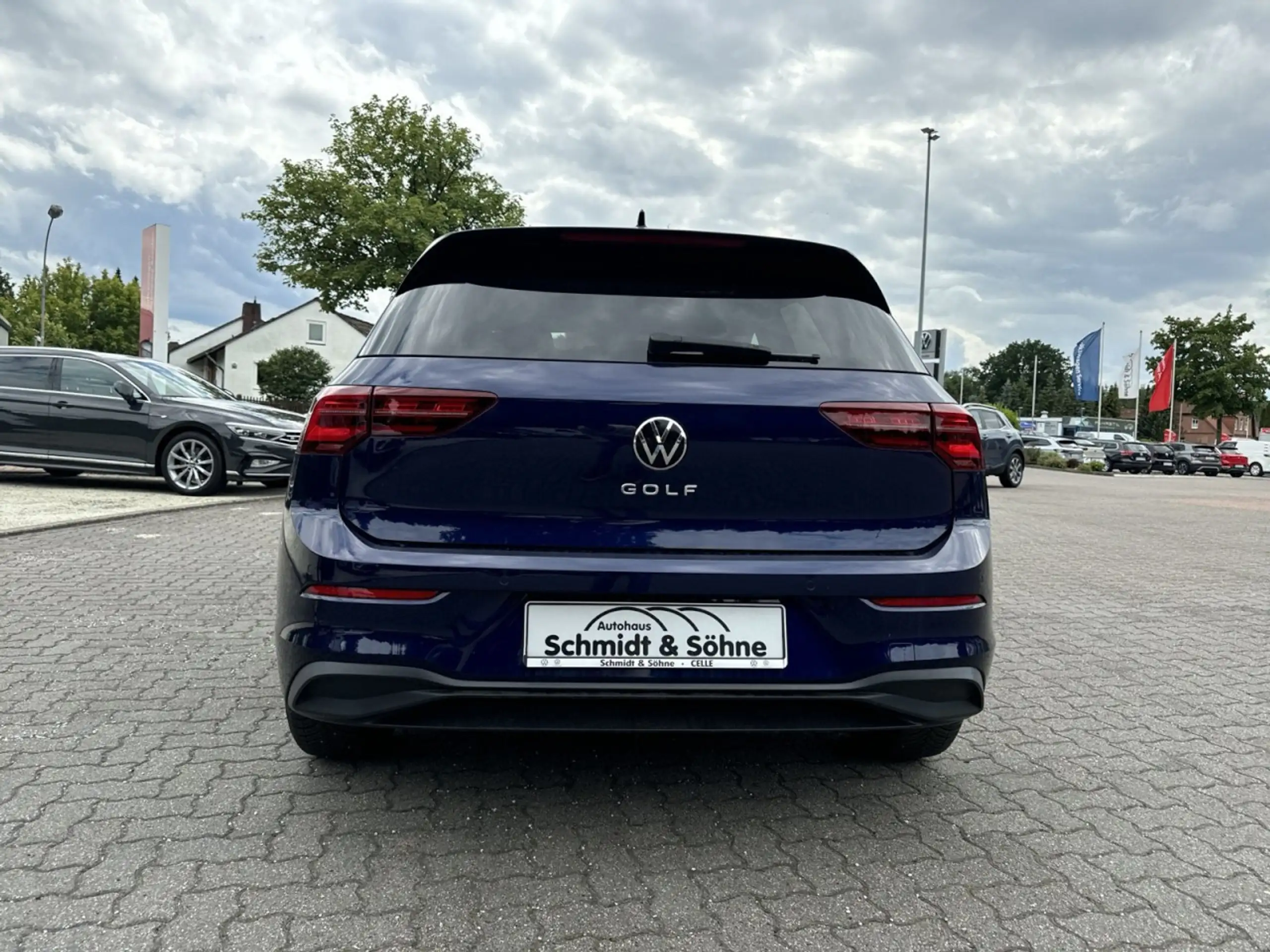 Volkswagen - Golf