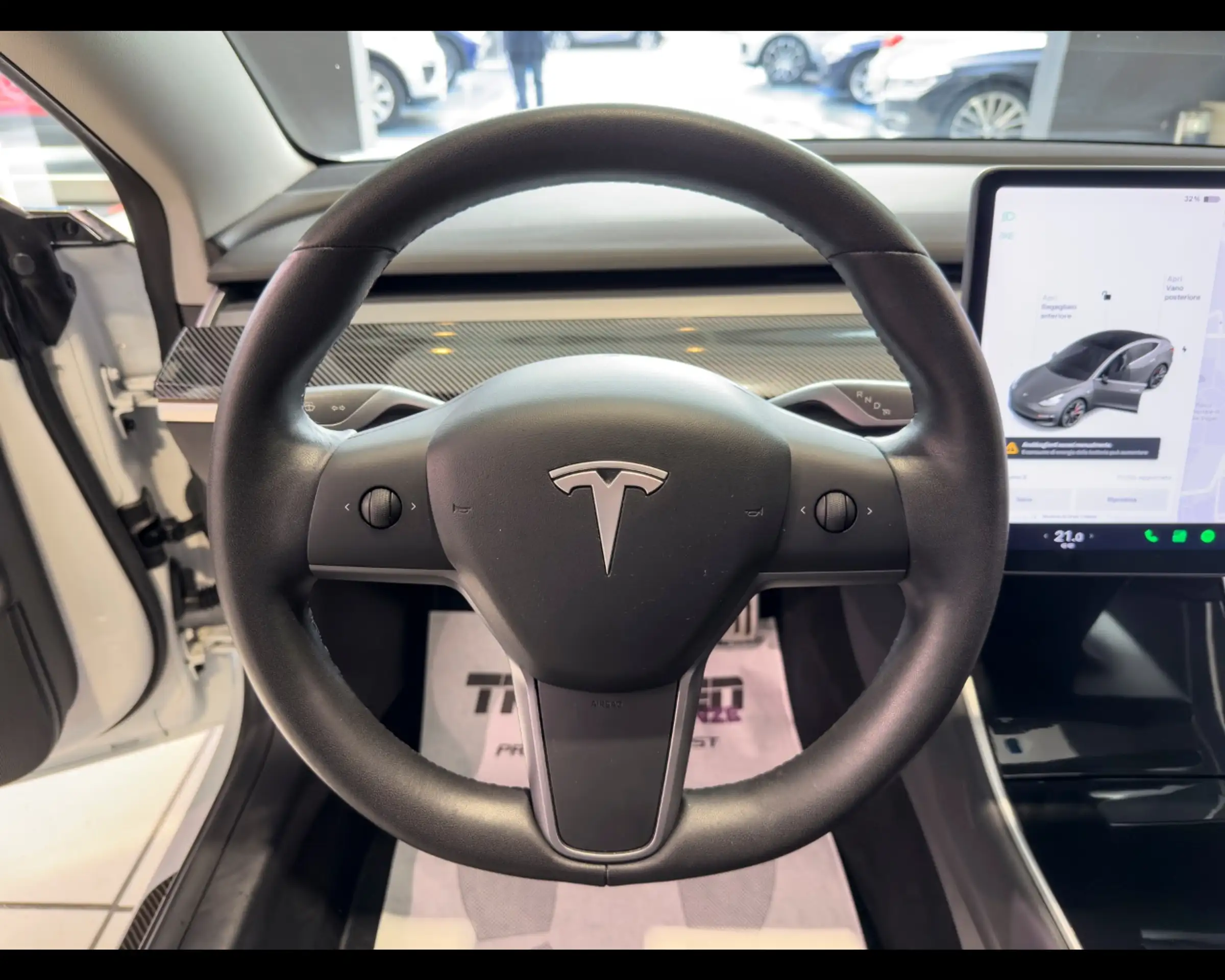 Tesla - Model 3