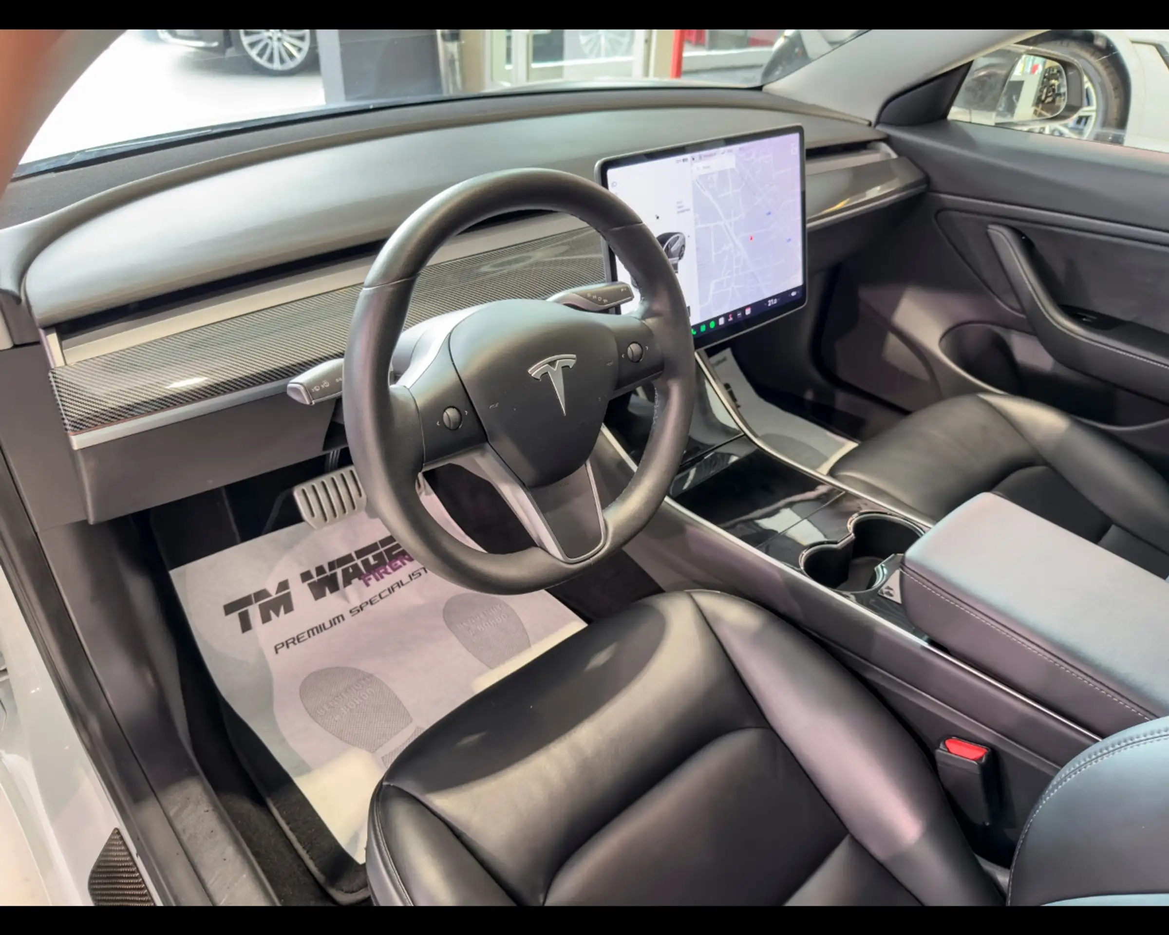 Tesla - Model 3