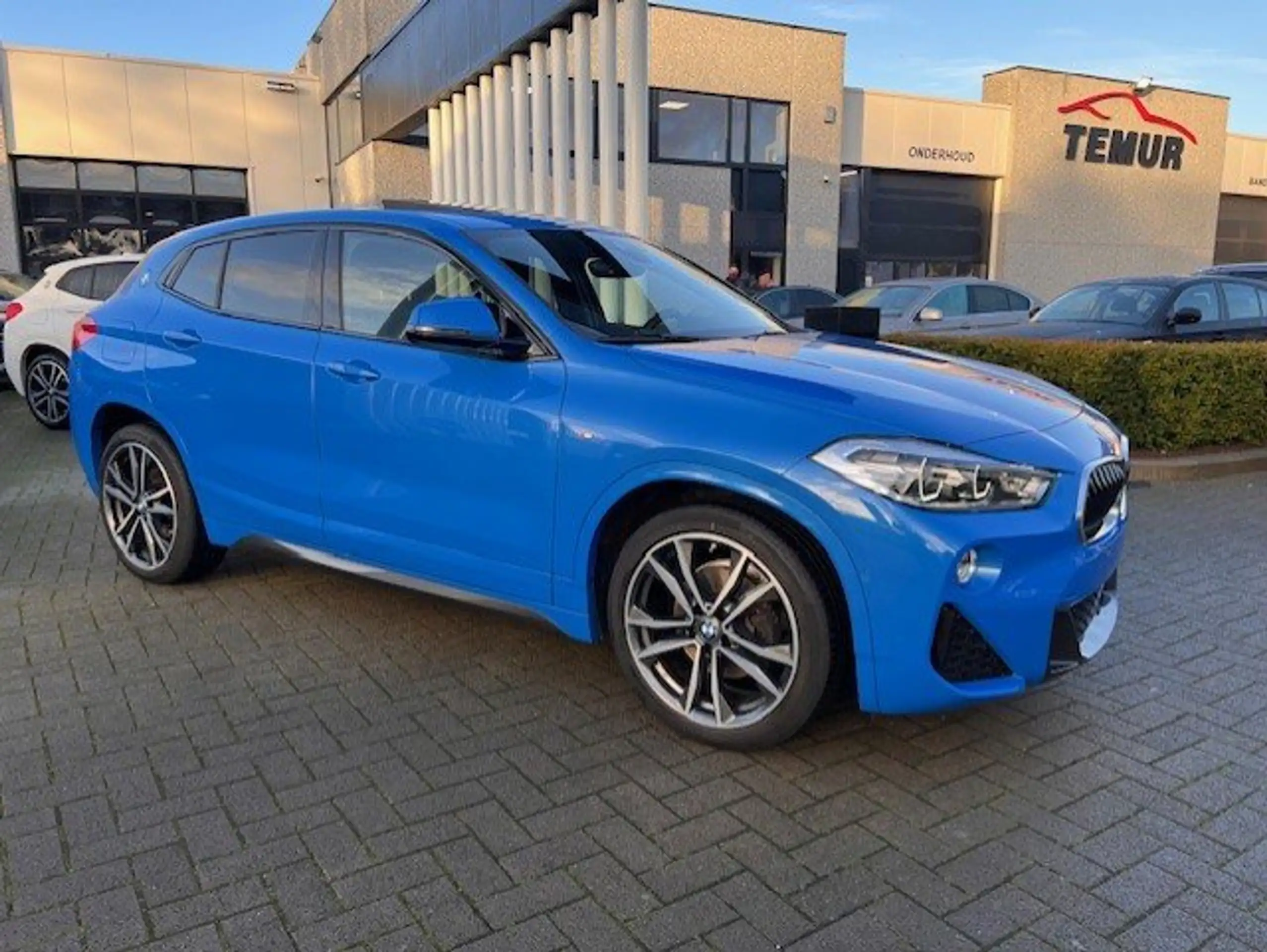 BMW - X2