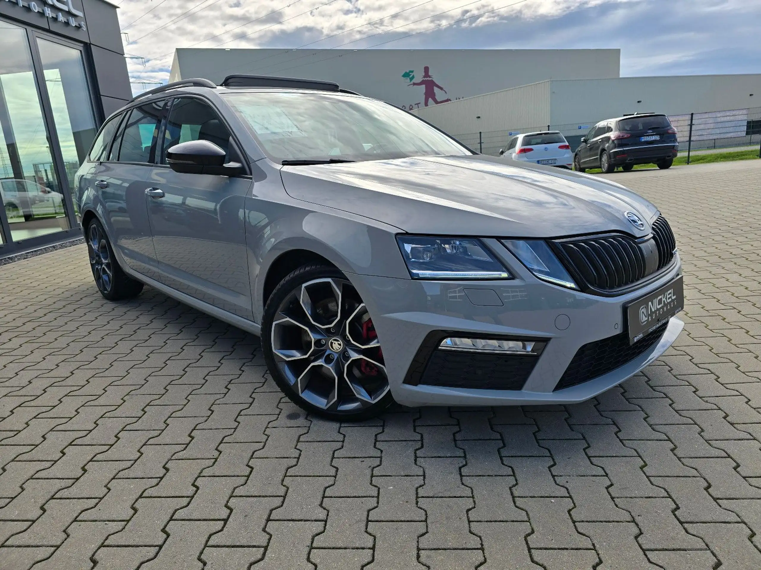 Skoda - Octavia