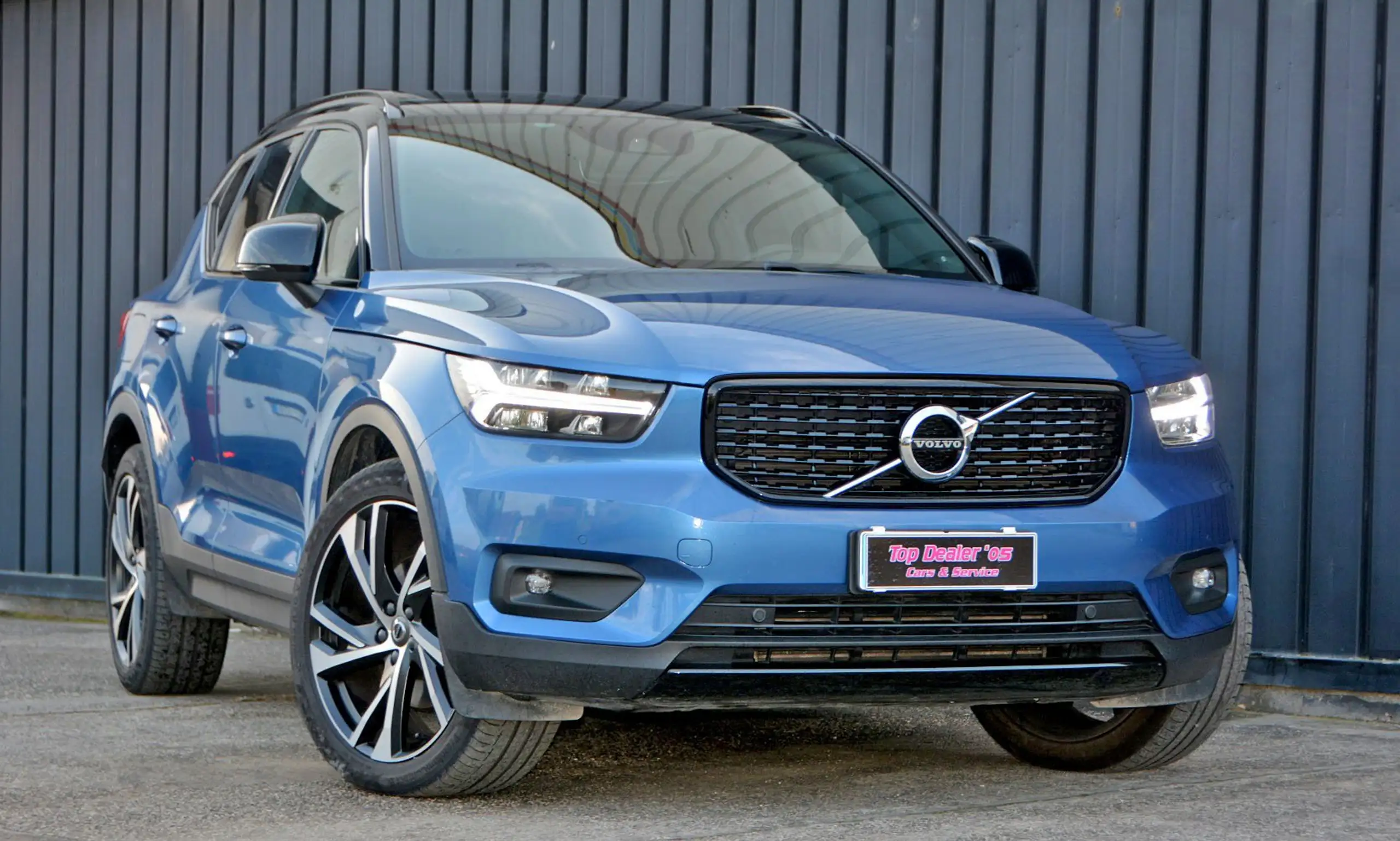 Volvo - XC40