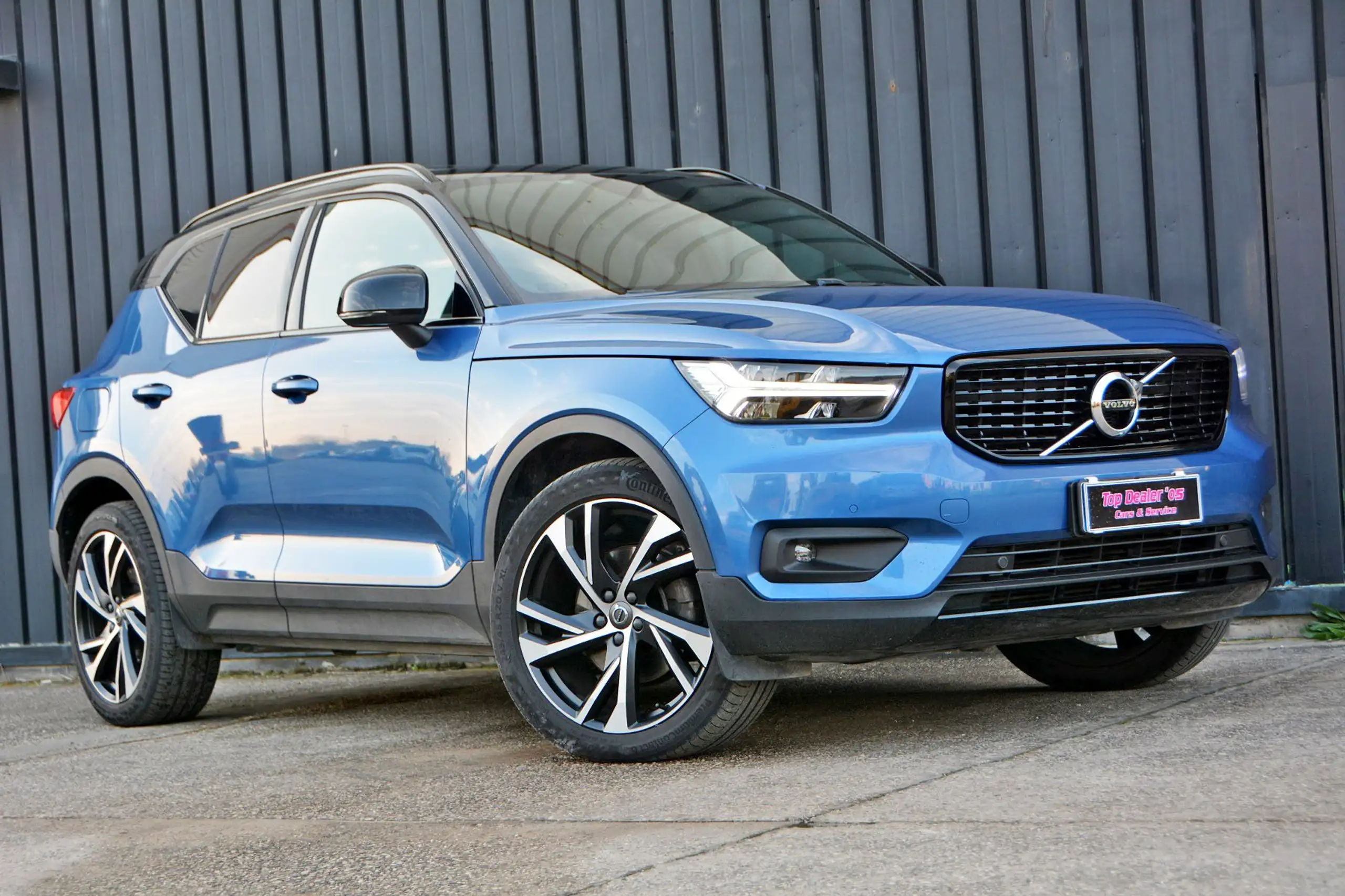 Volvo - XC40