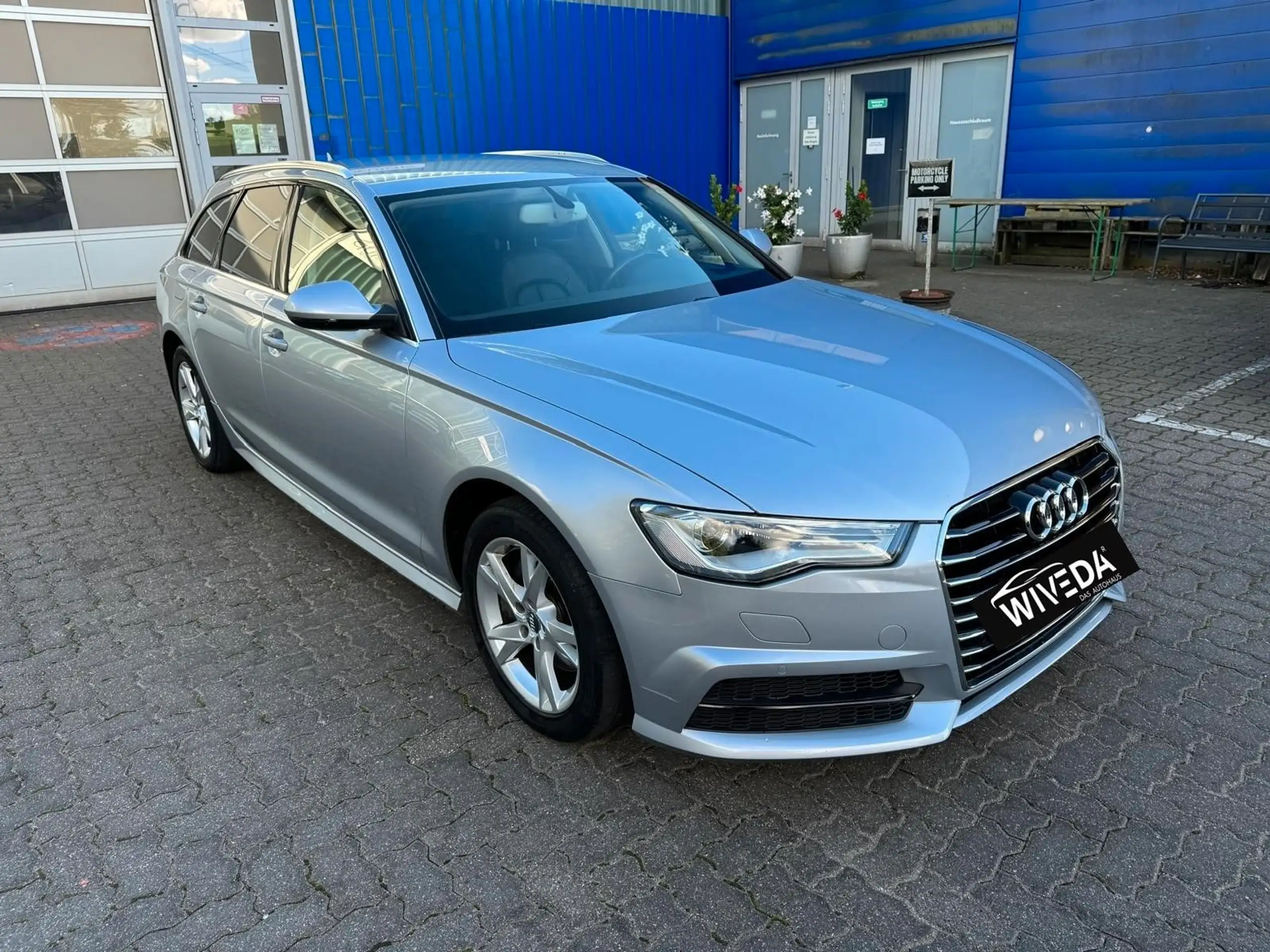 Audi - A6