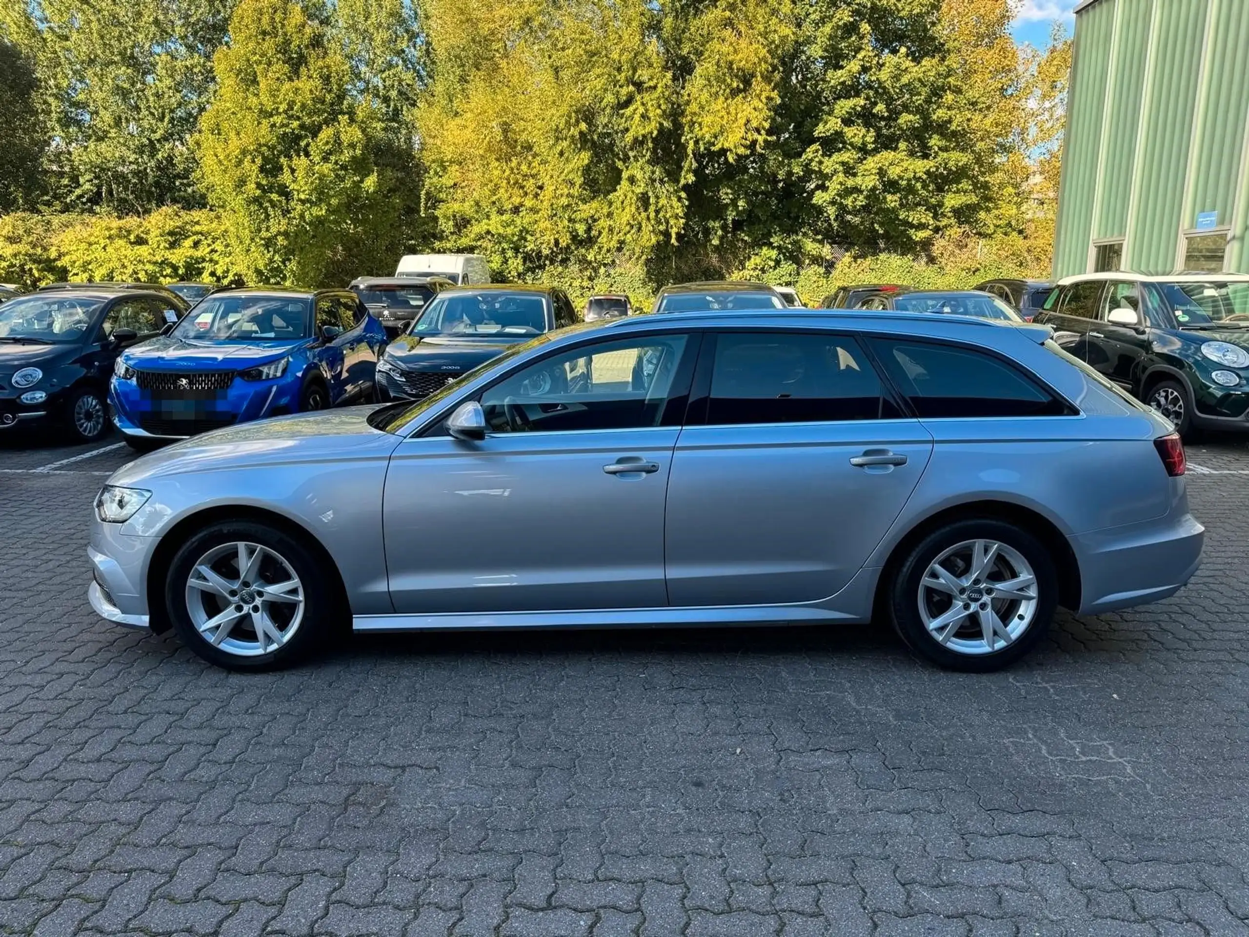 Audi - A6