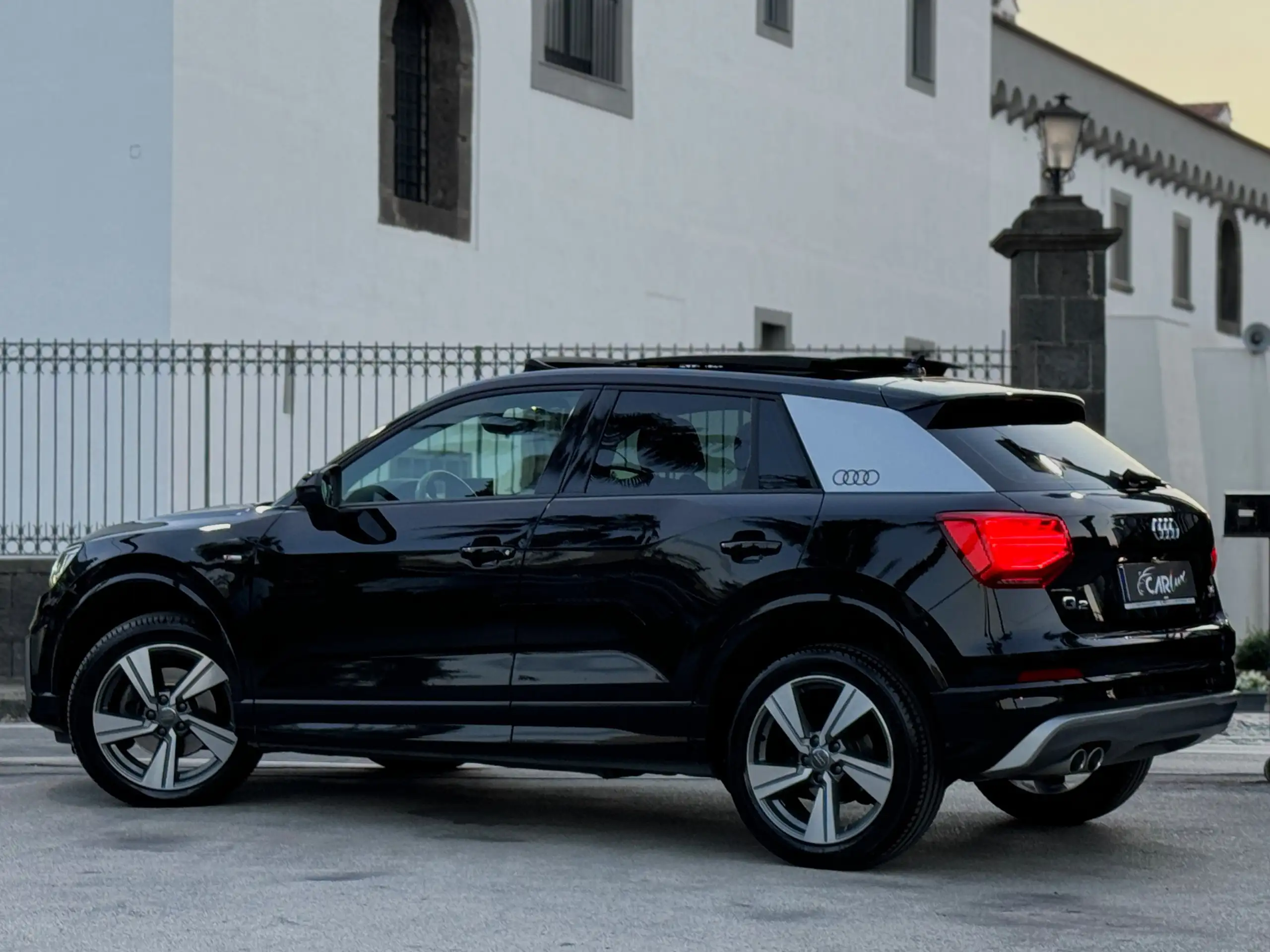 Audi - Q2