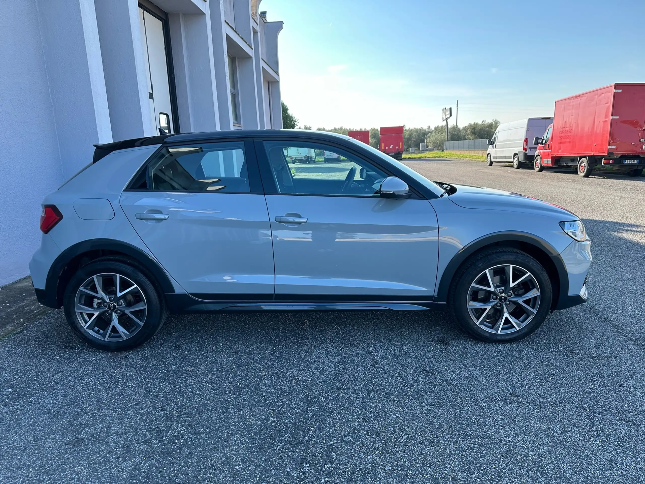 Audi - A1