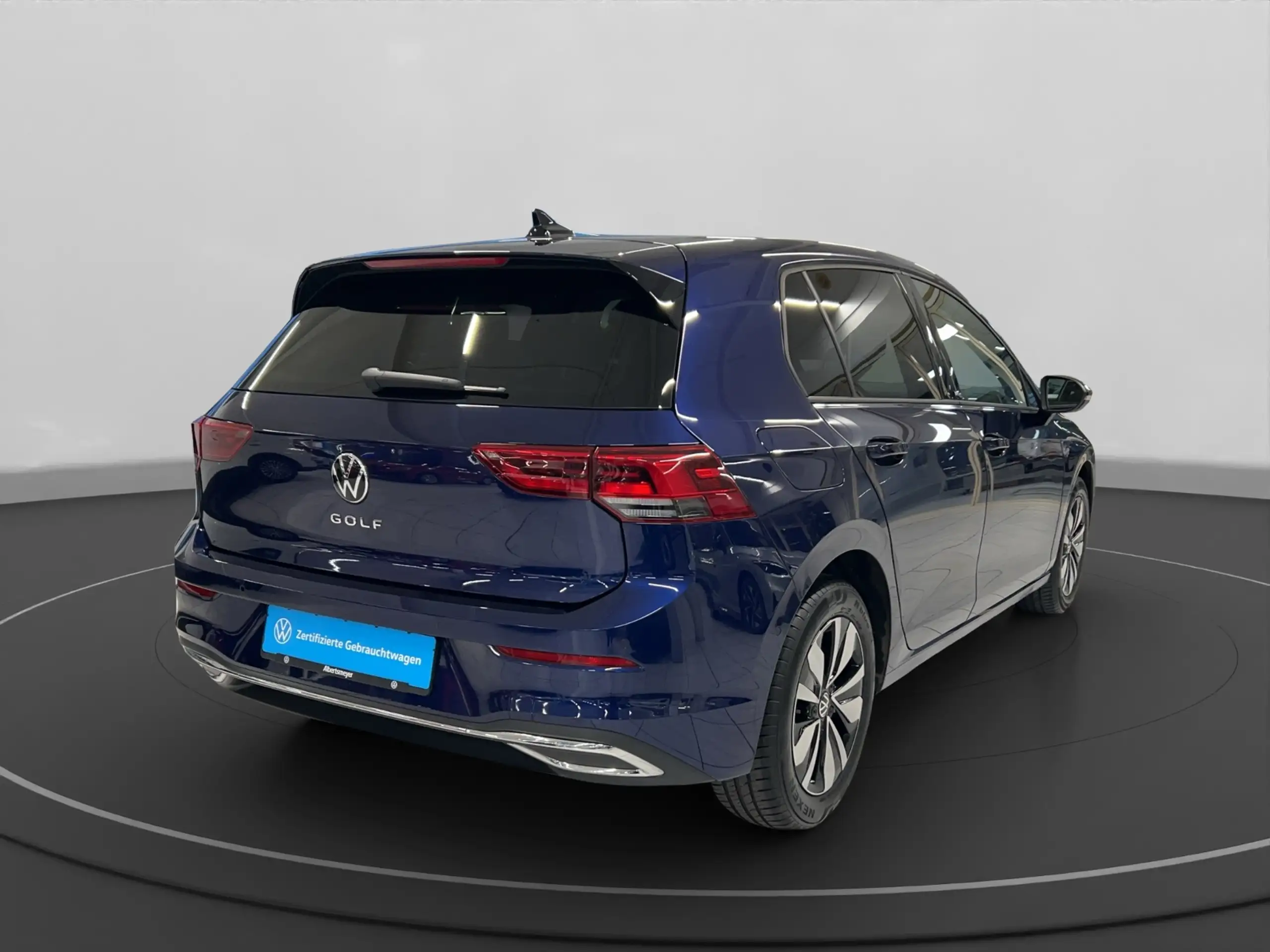 Volkswagen - Golf