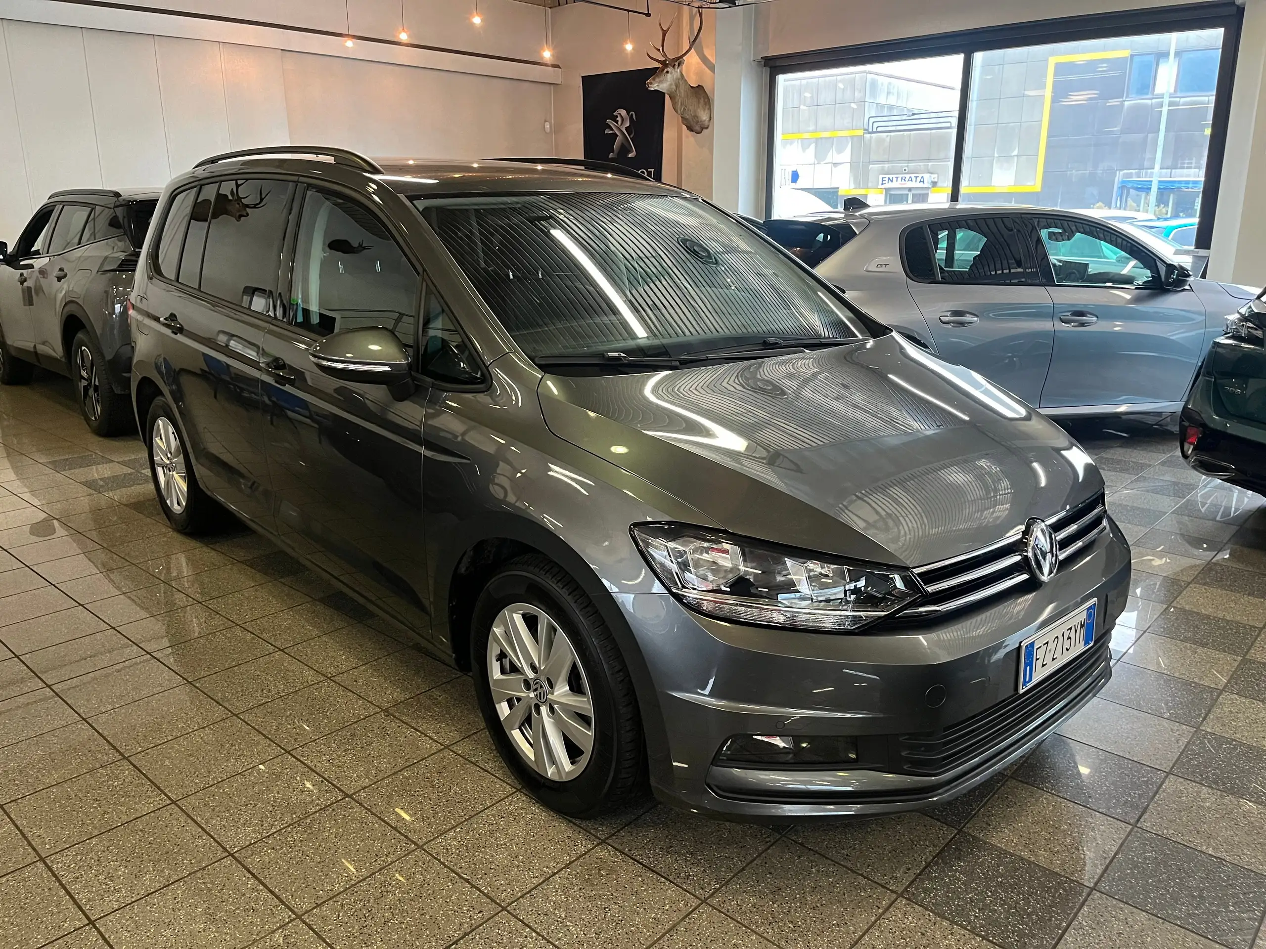 Volkswagen - Touran