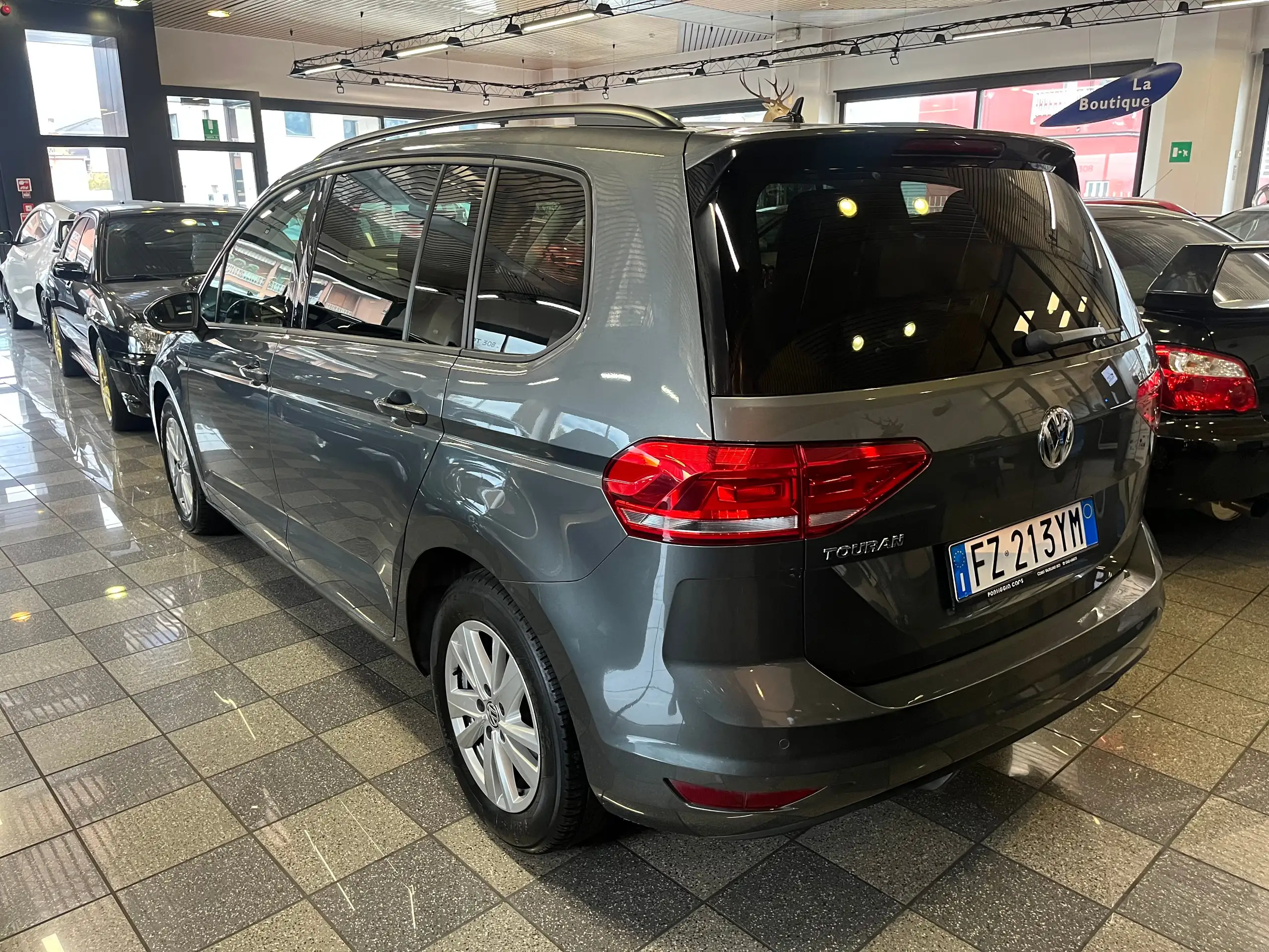 Volkswagen - Touran