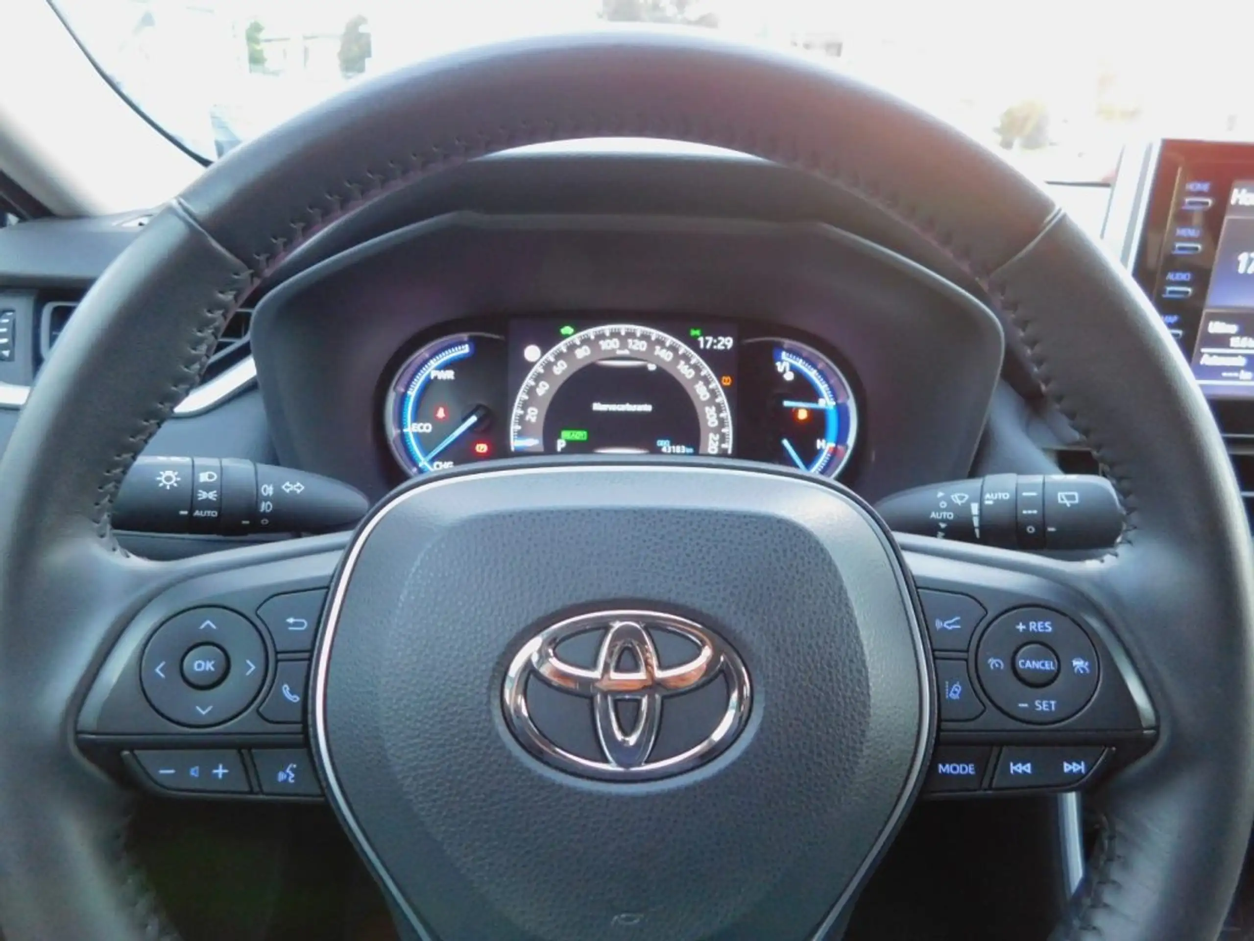 Toyota - RAV 4