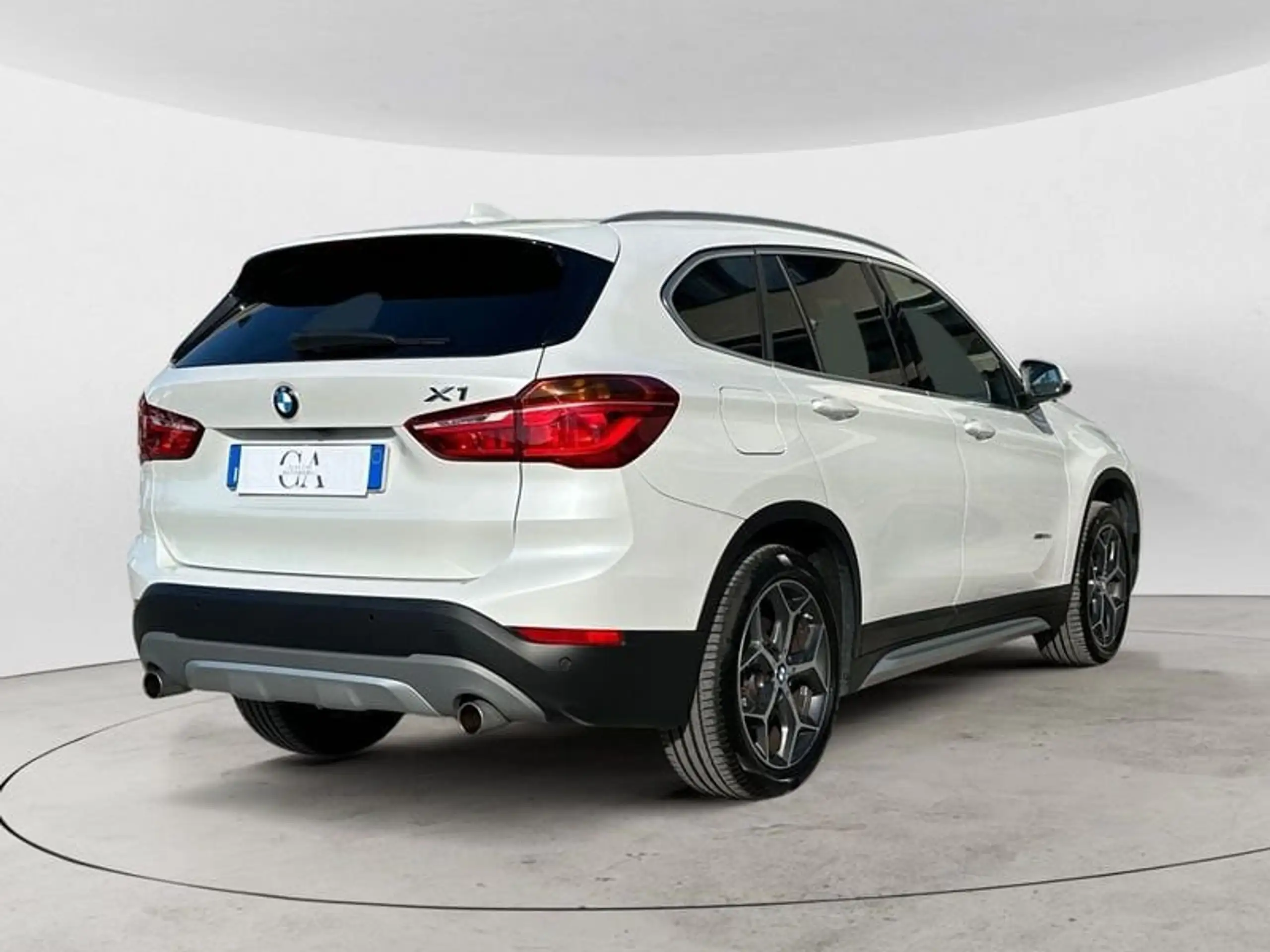 BMW - X1