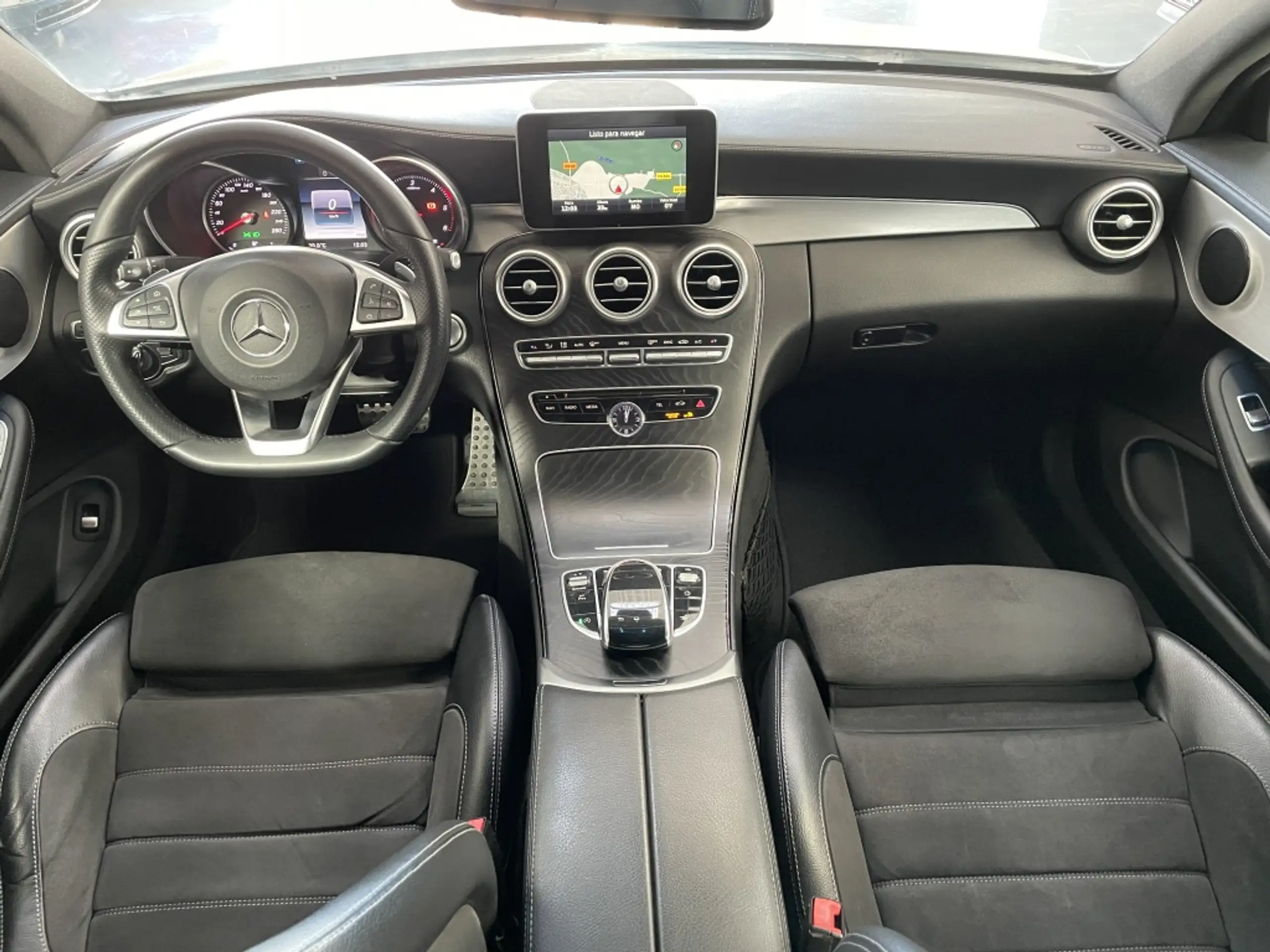 Mercedes-Benz - C 220