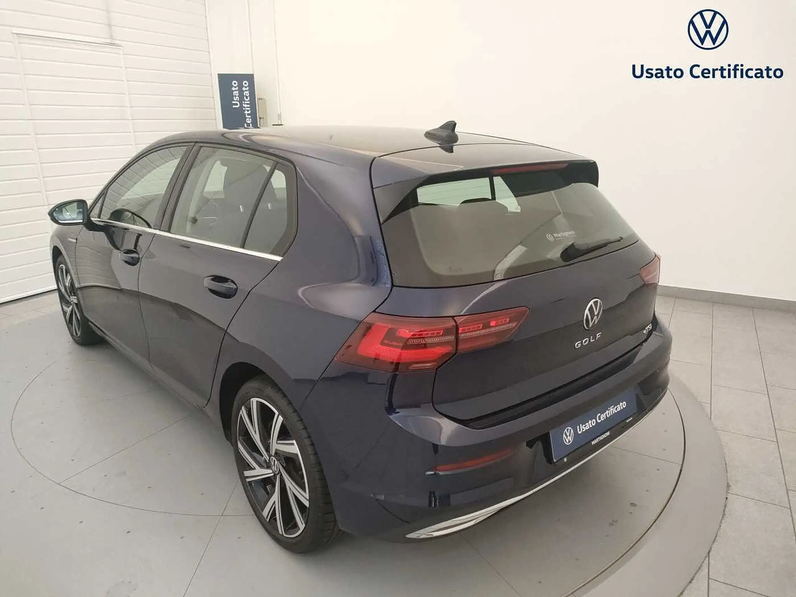 Volkswagen - Golf