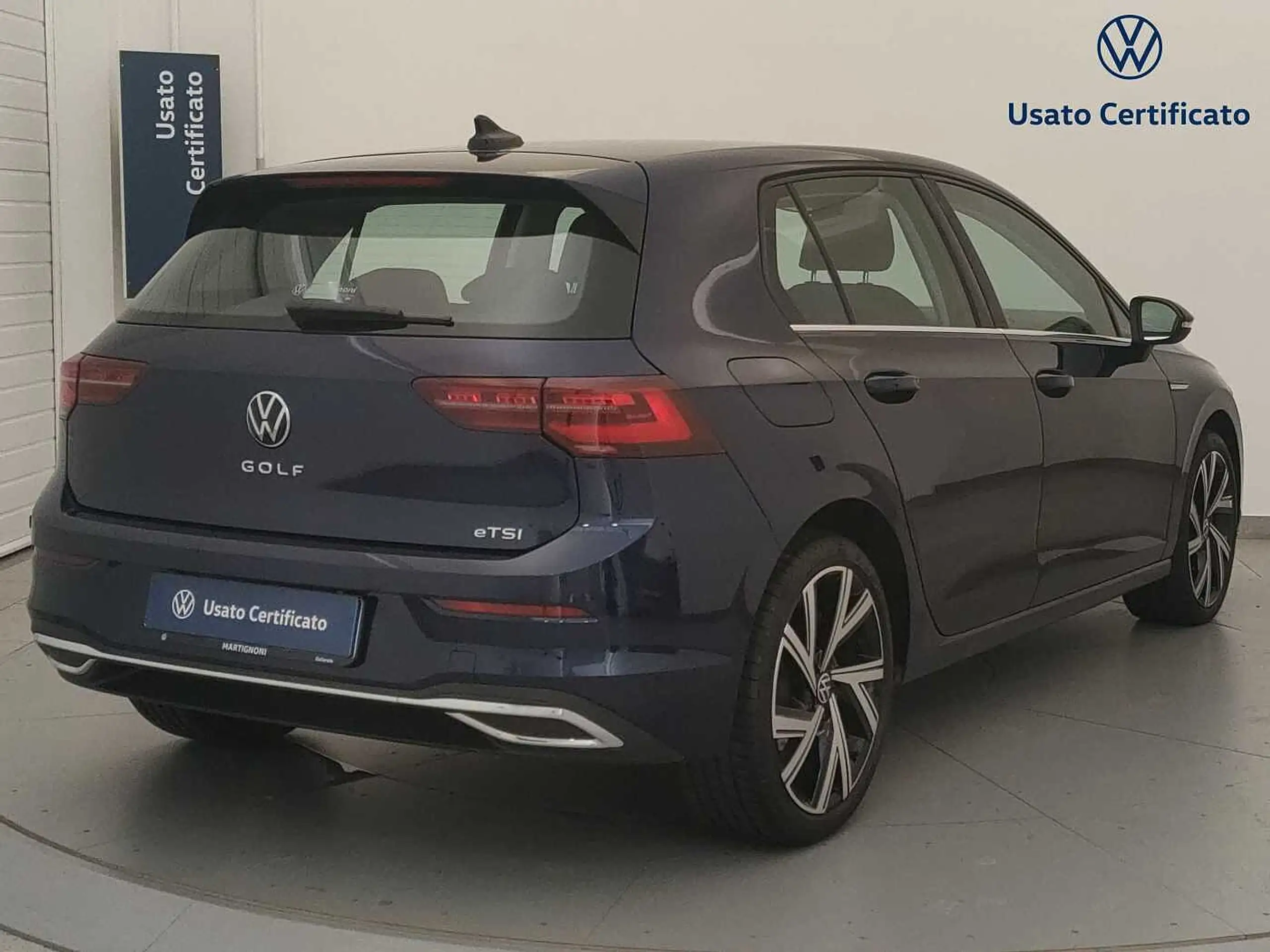 Volkswagen - Golf