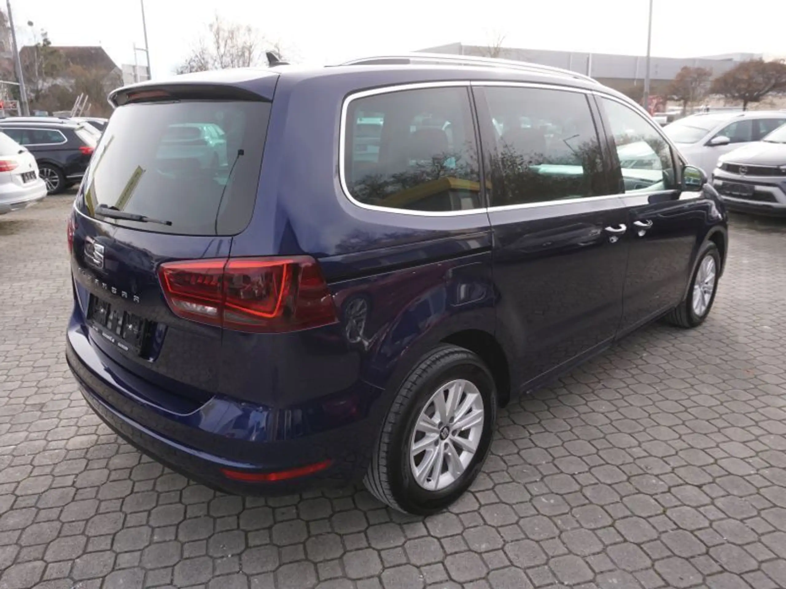 SEAT - Alhambra