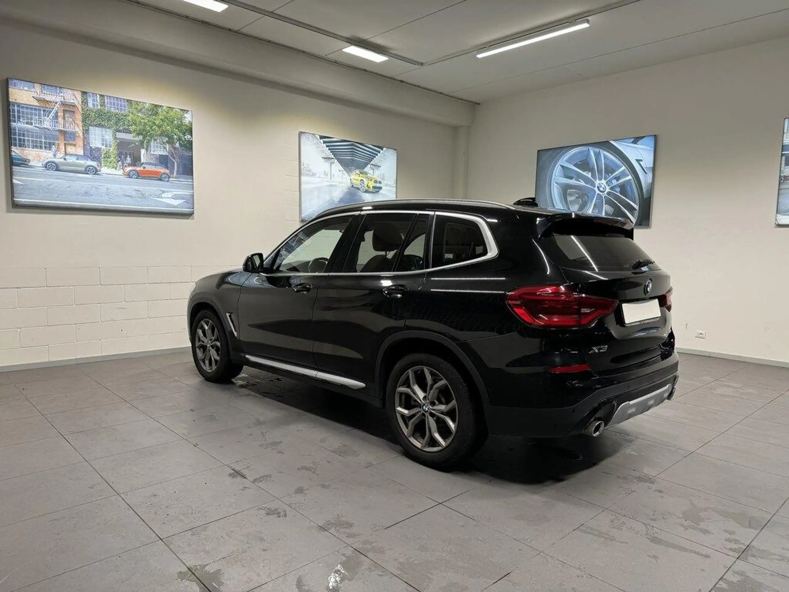 BMW - X3