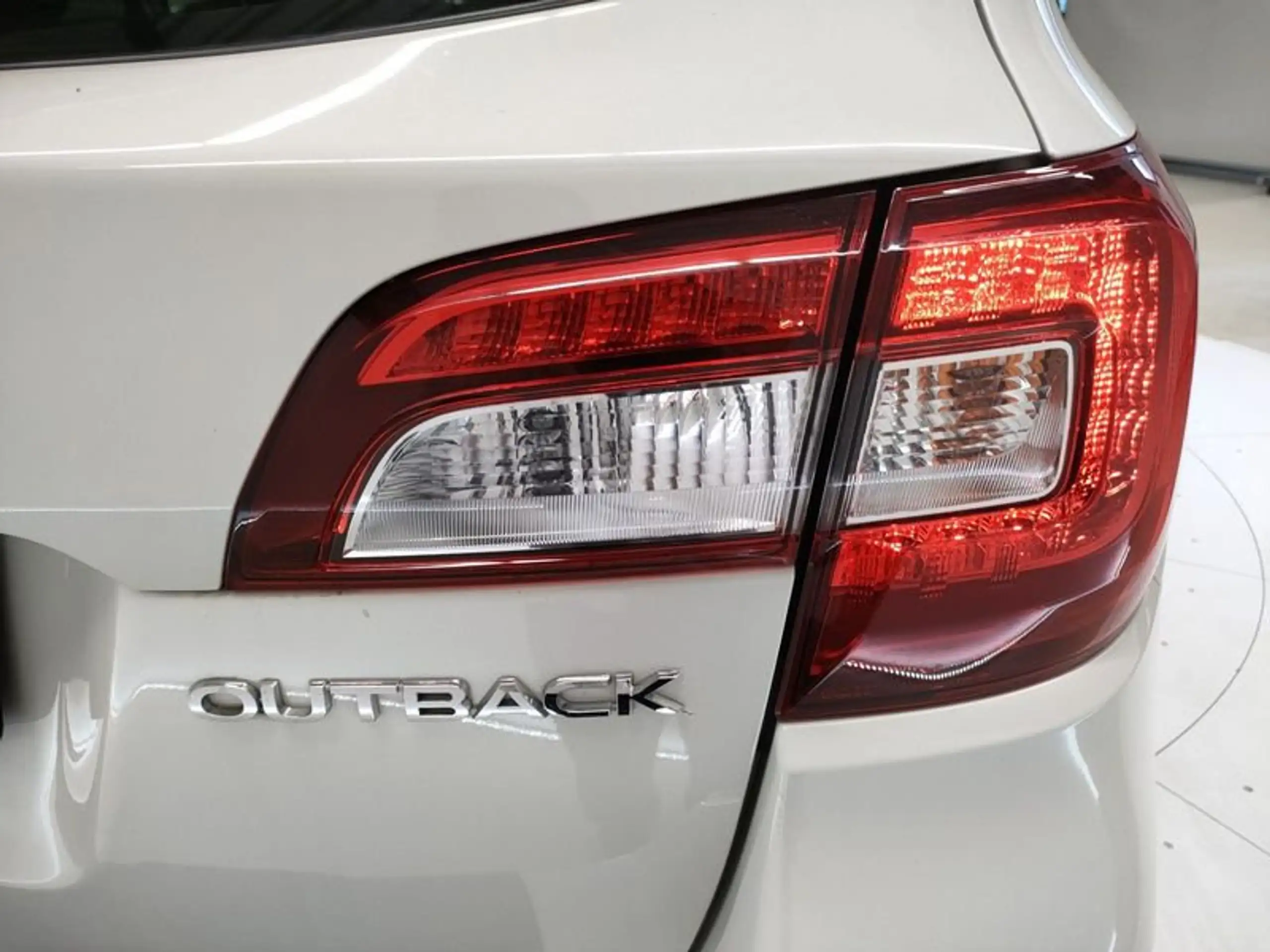 Subaru - OUTBACK