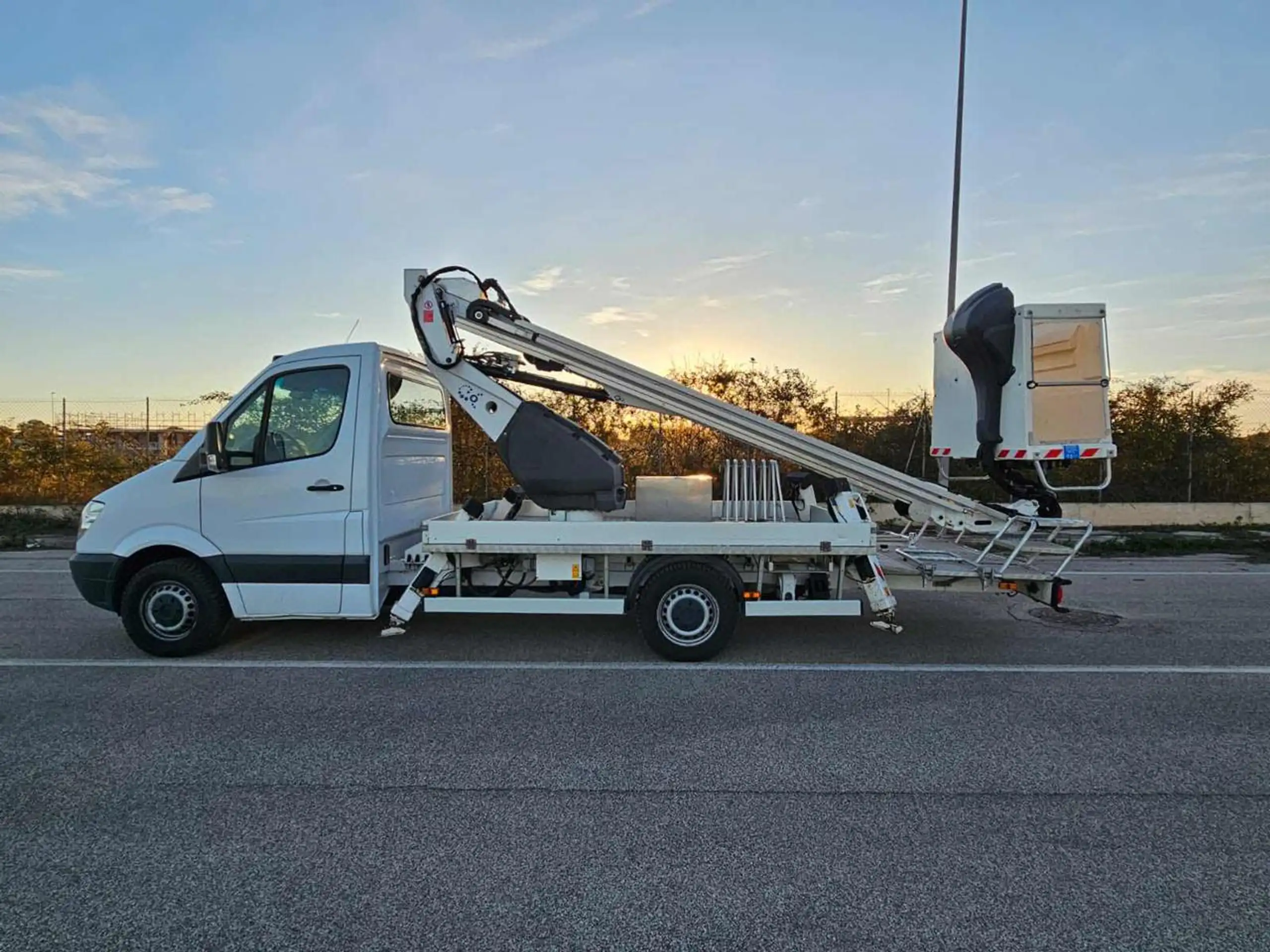 Mercedes-Benz - Sprinter