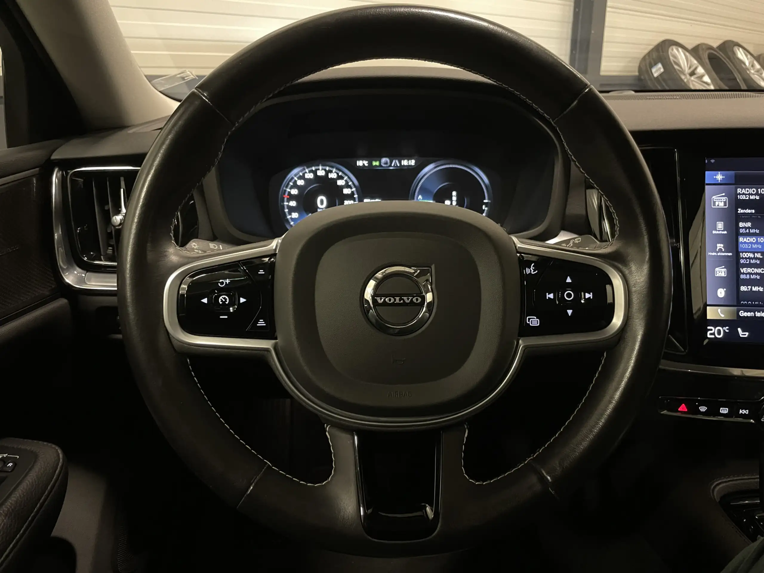 Volvo - V60