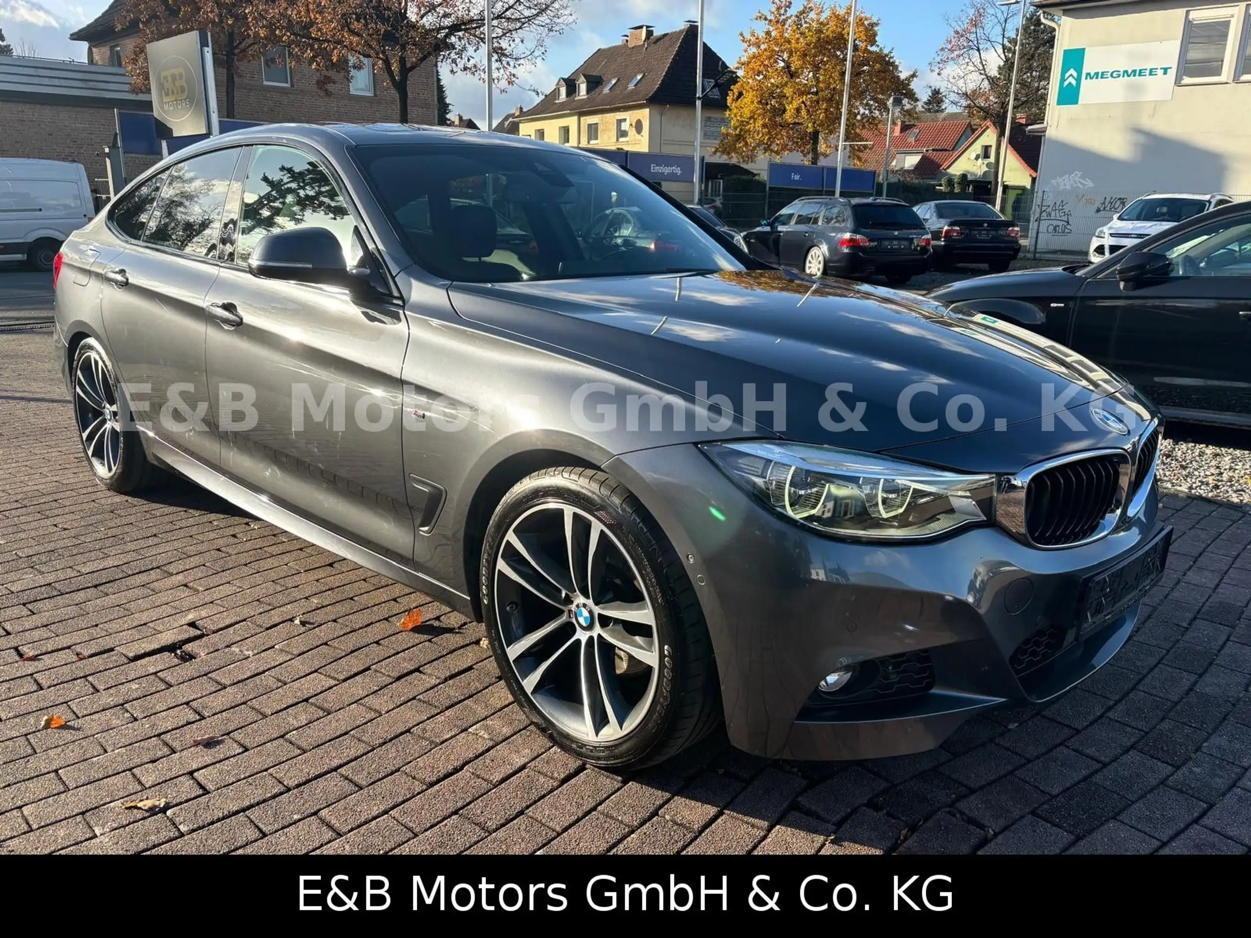 BMW 325 2016