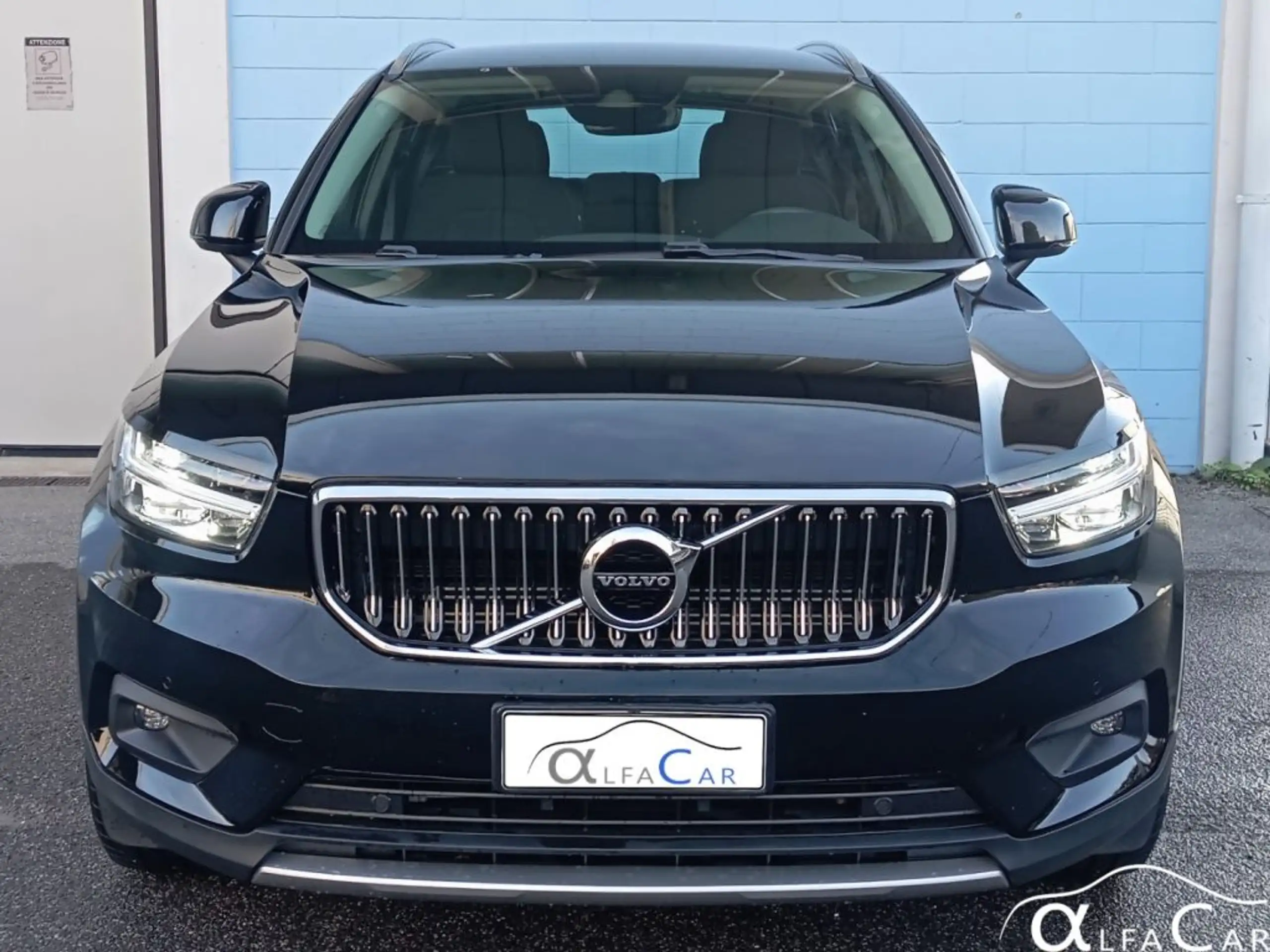 Volvo - XC40