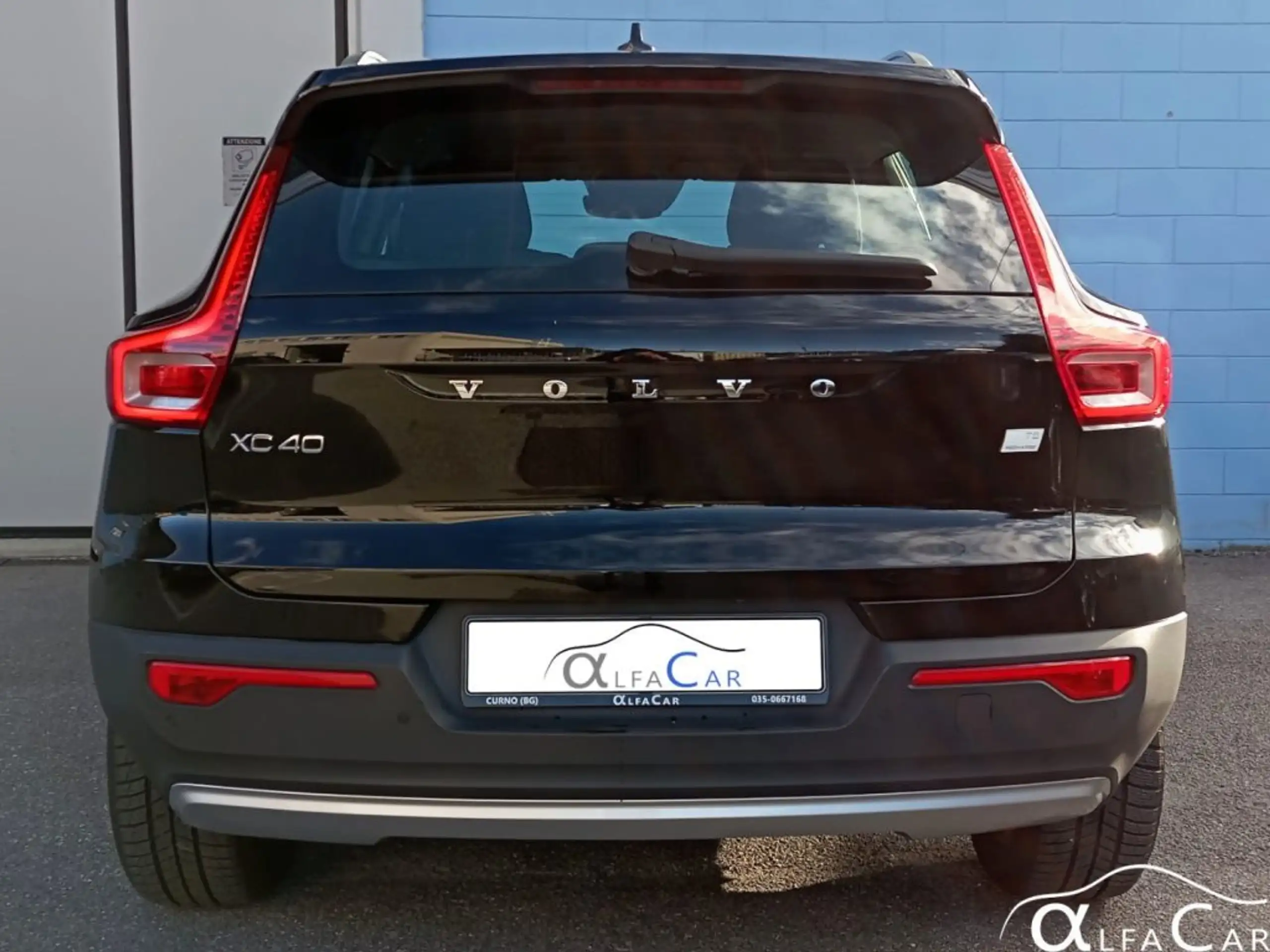 Volvo - XC40