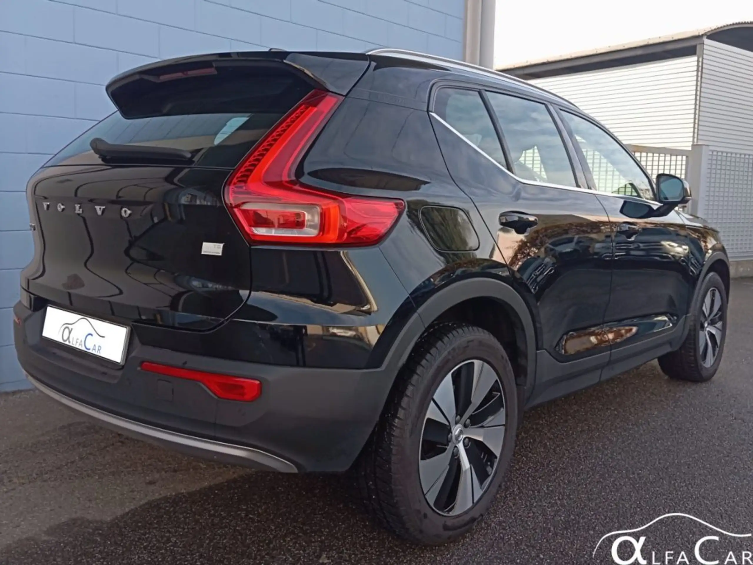 Volvo - XC40