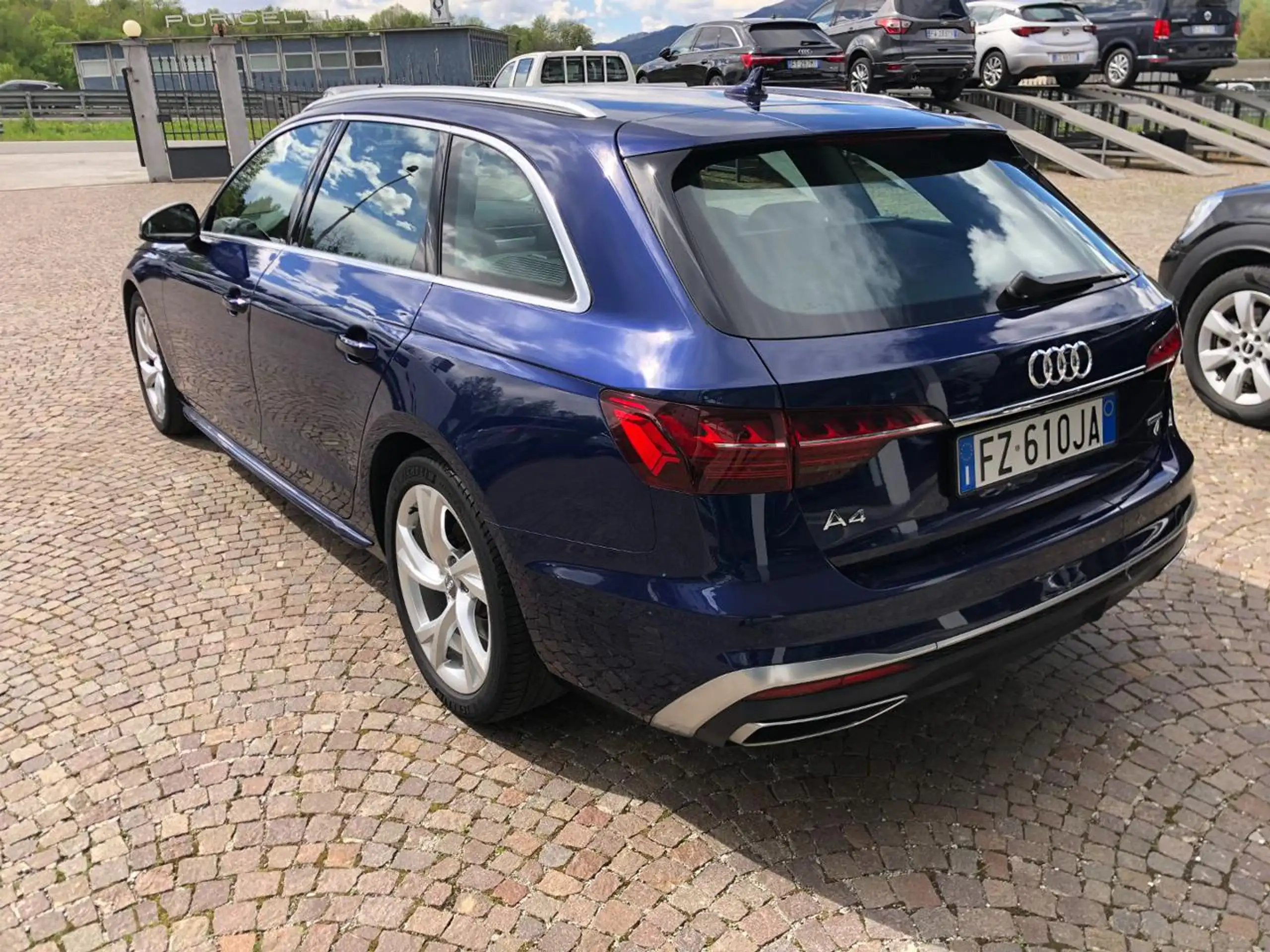 Audi - A4