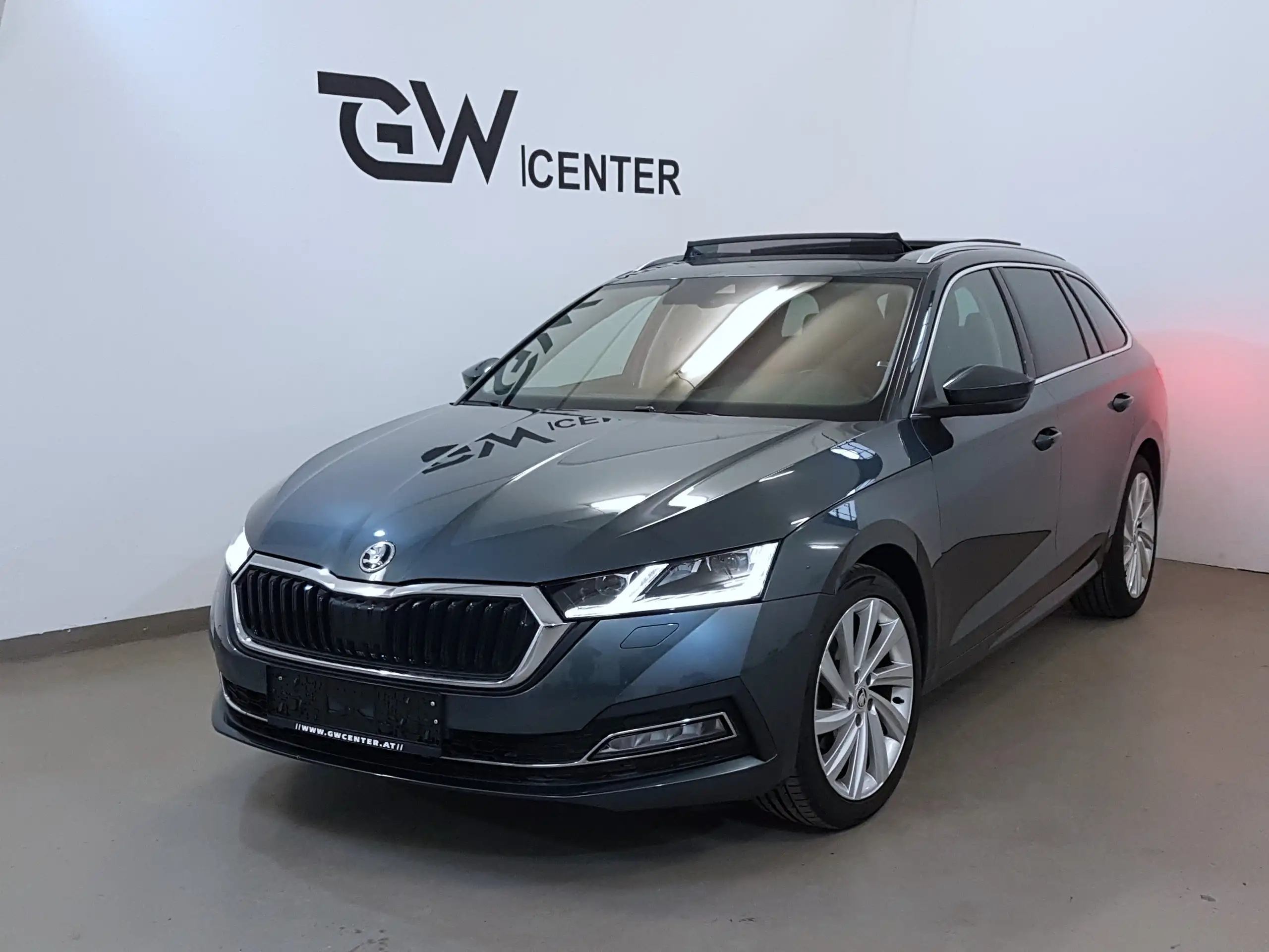 Skoda - Octavia