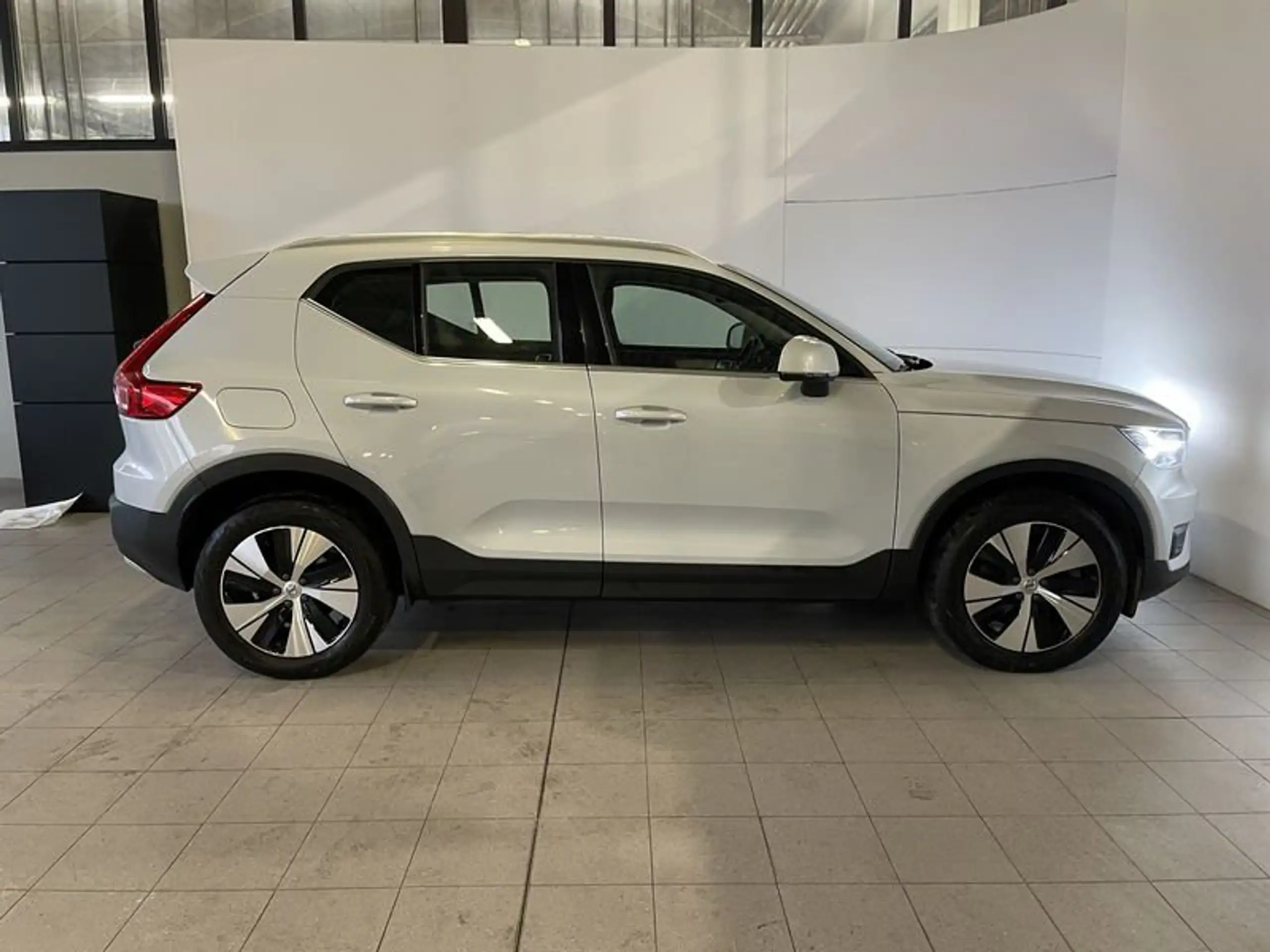 Volvo - XC40