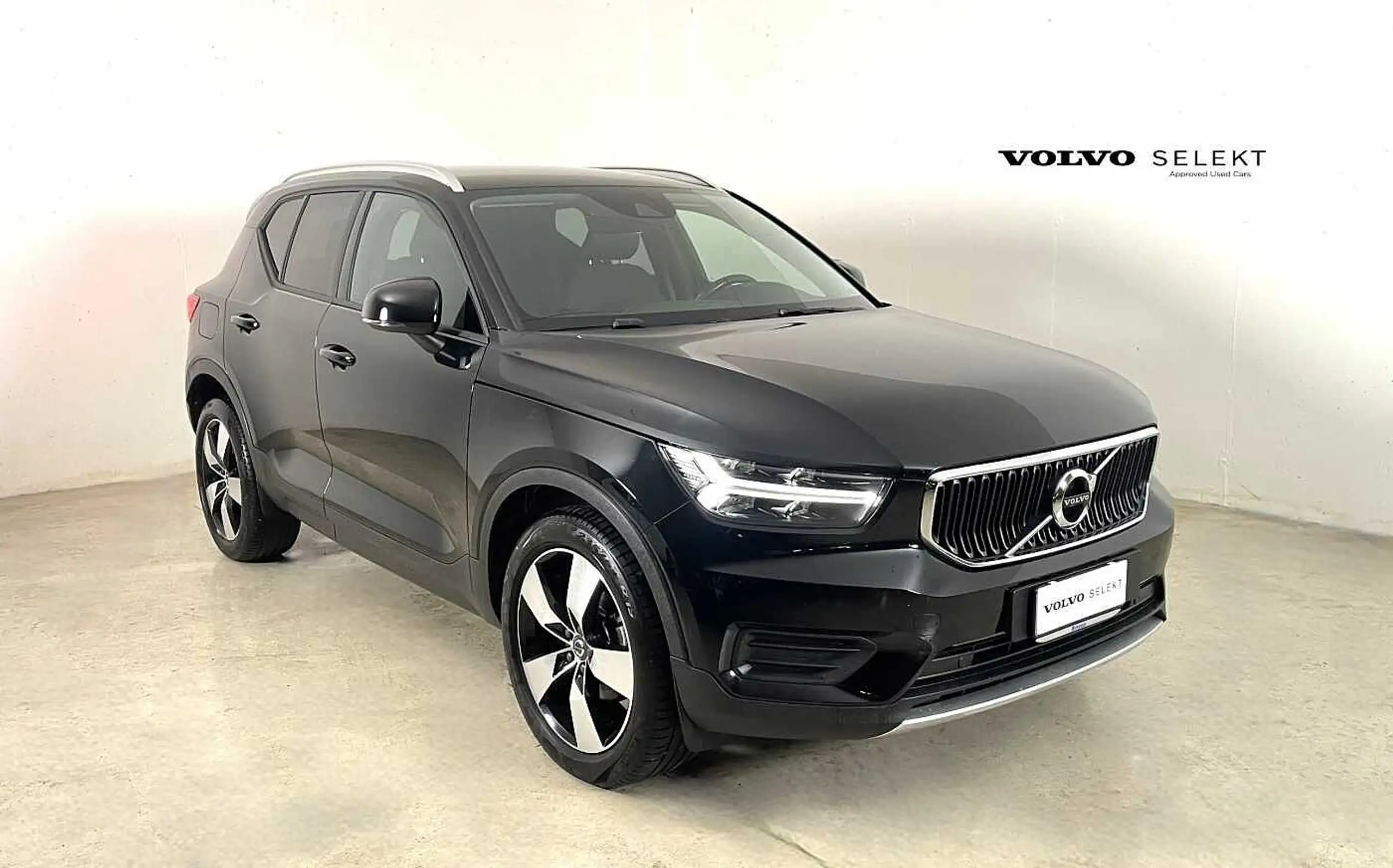 Volvo - XC40