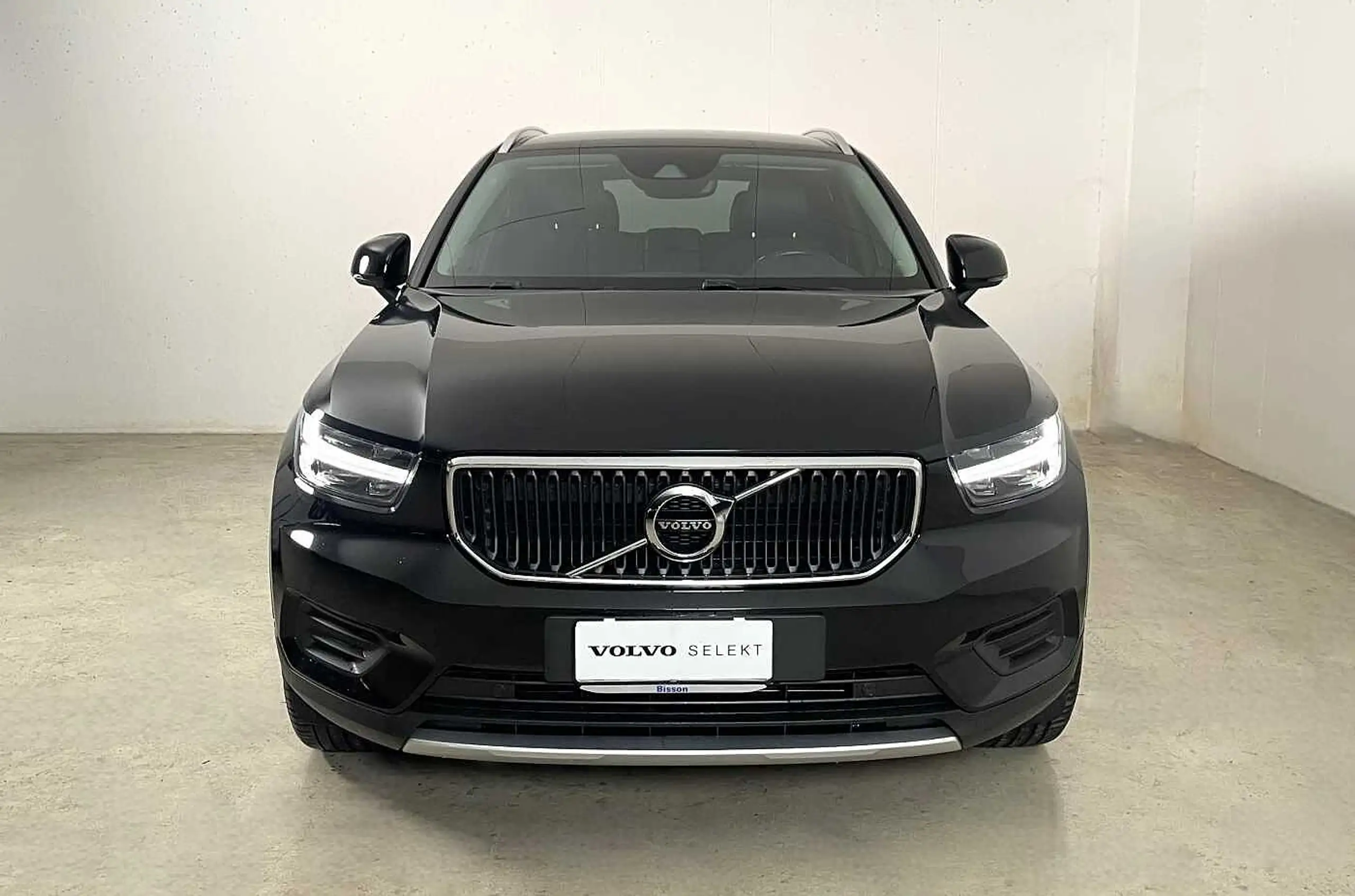 Volvo - XC40