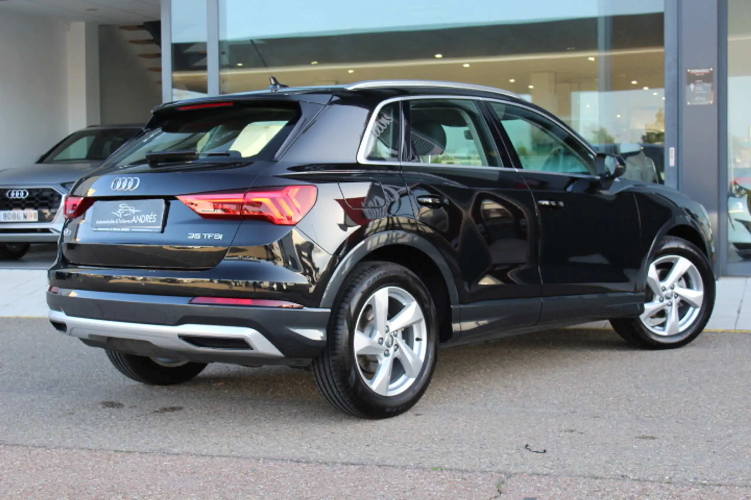 Audi - Q3