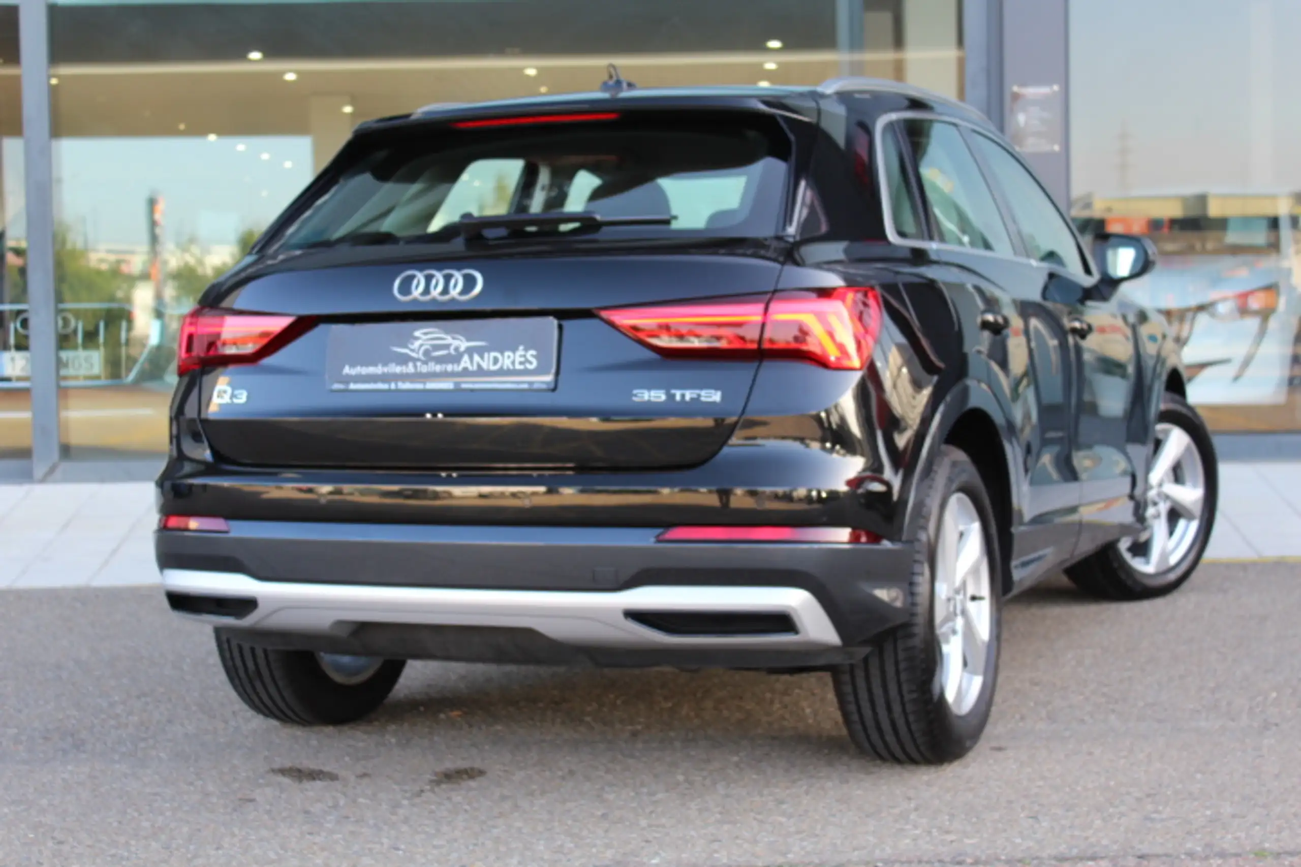 Audi - Q3