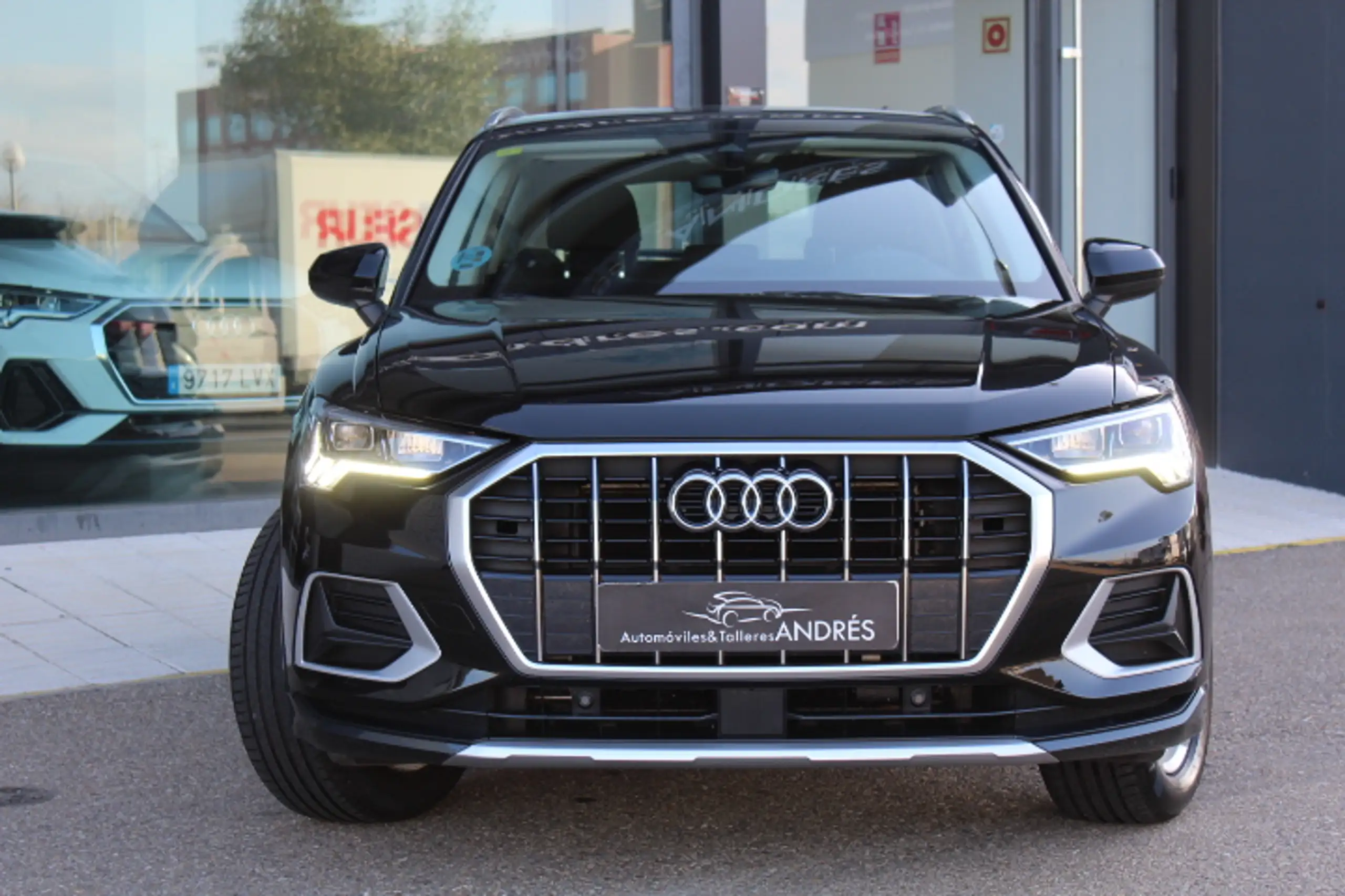 Audi - Q3