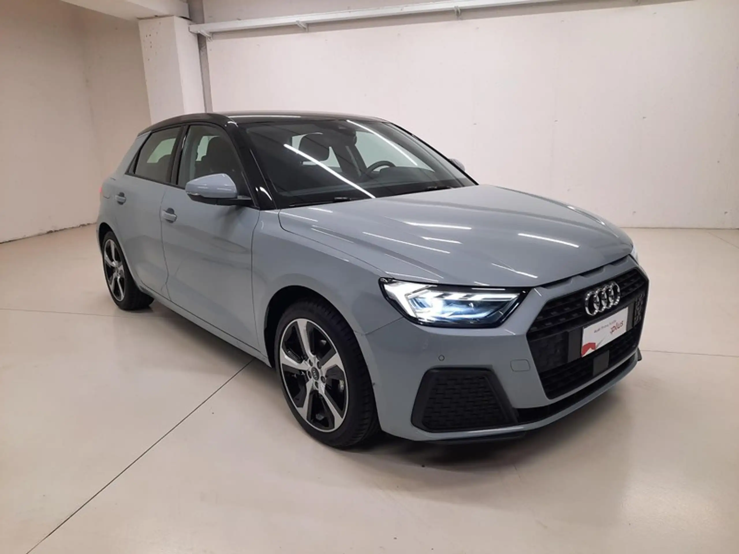 Audi - A1