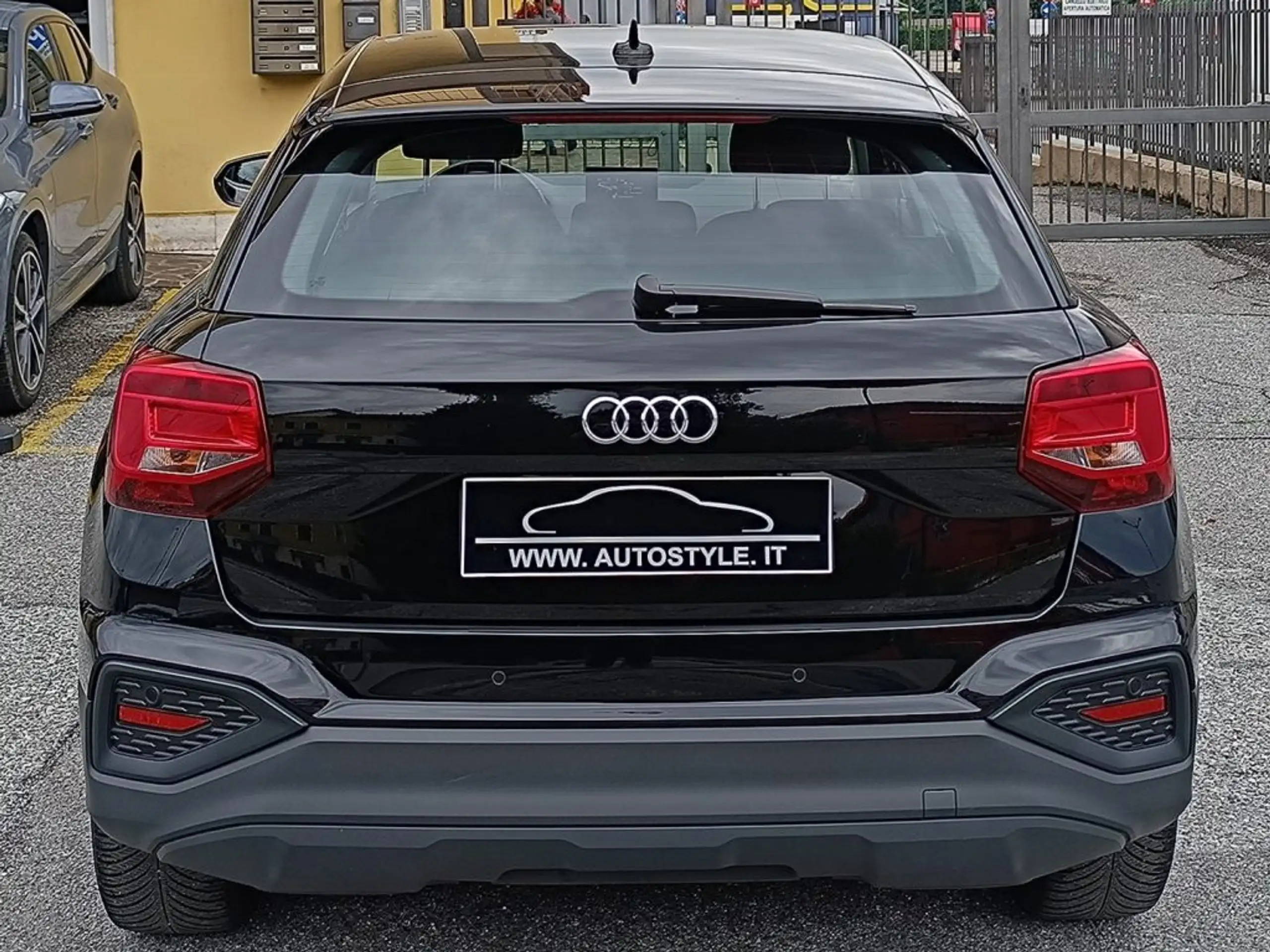 Audi - Q2