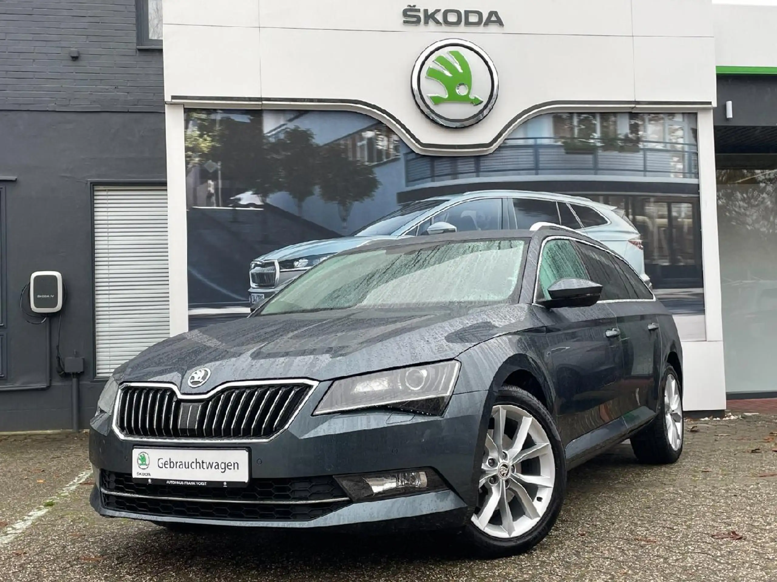 Skoda - Superb