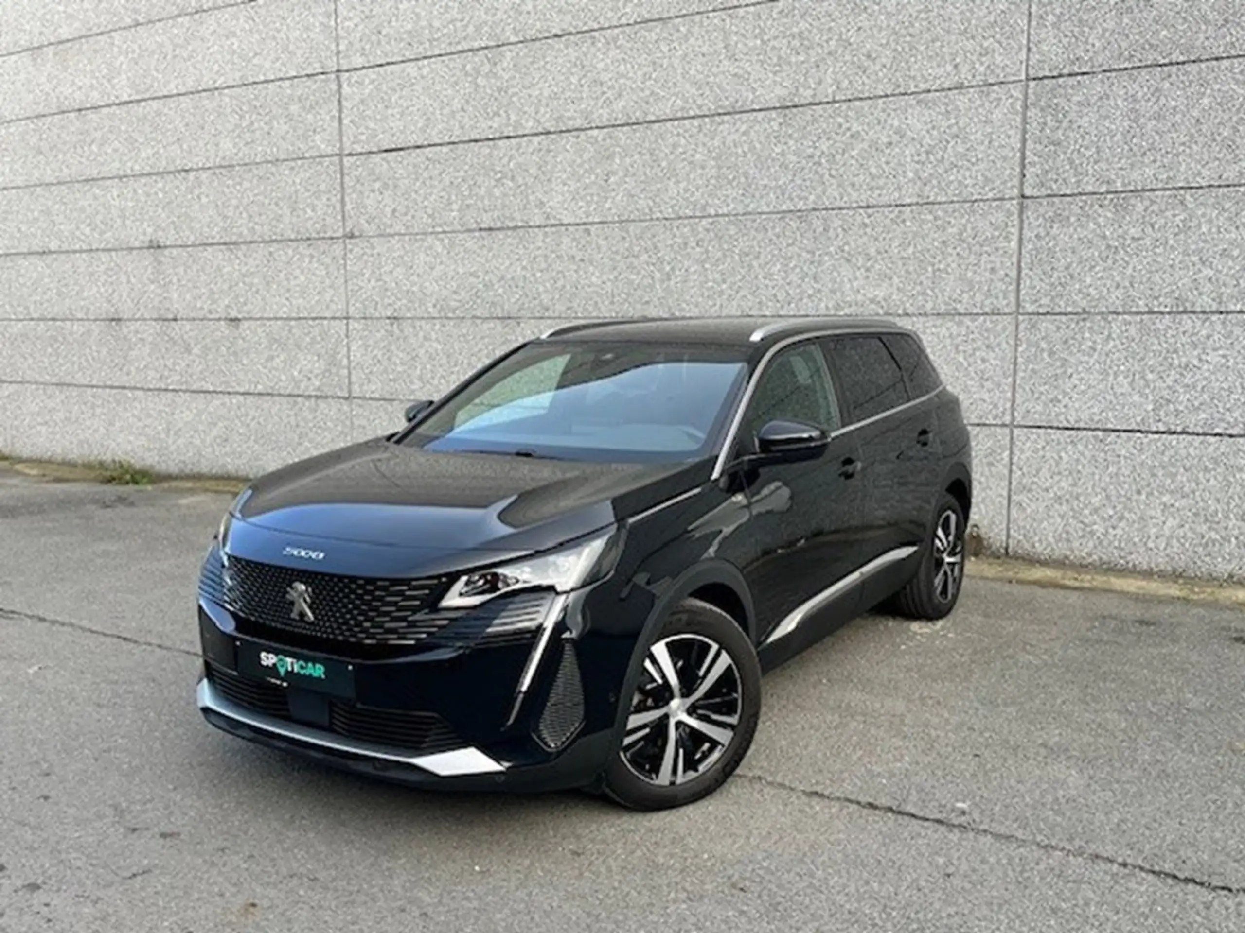 Peugeot - 5008