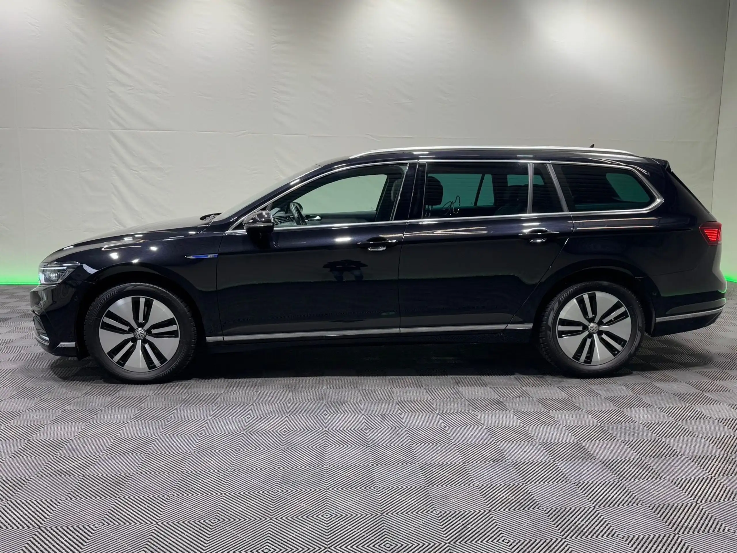 Volkswagen - Passat Variant