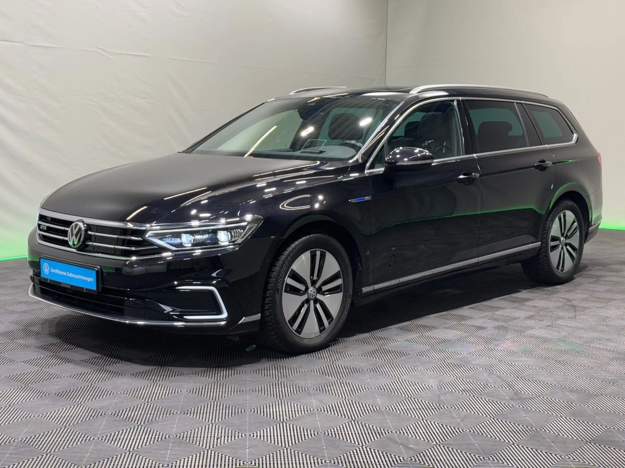 Volkswagen - Passat Variant