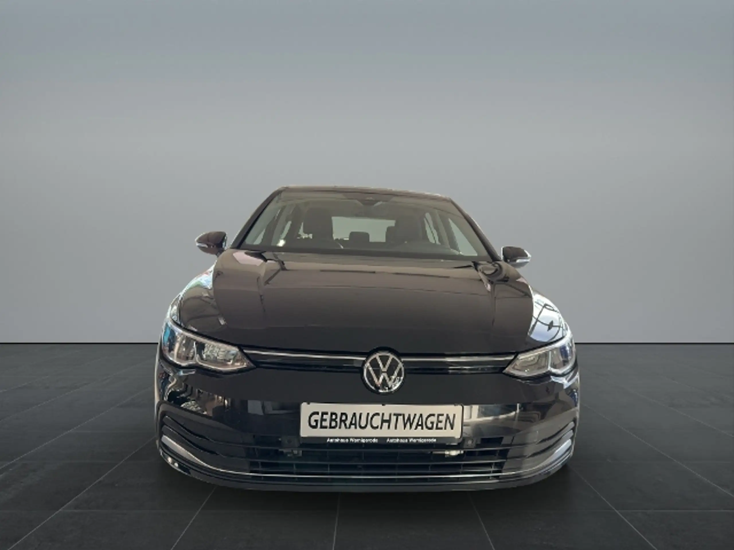 Volkswagen - Golf