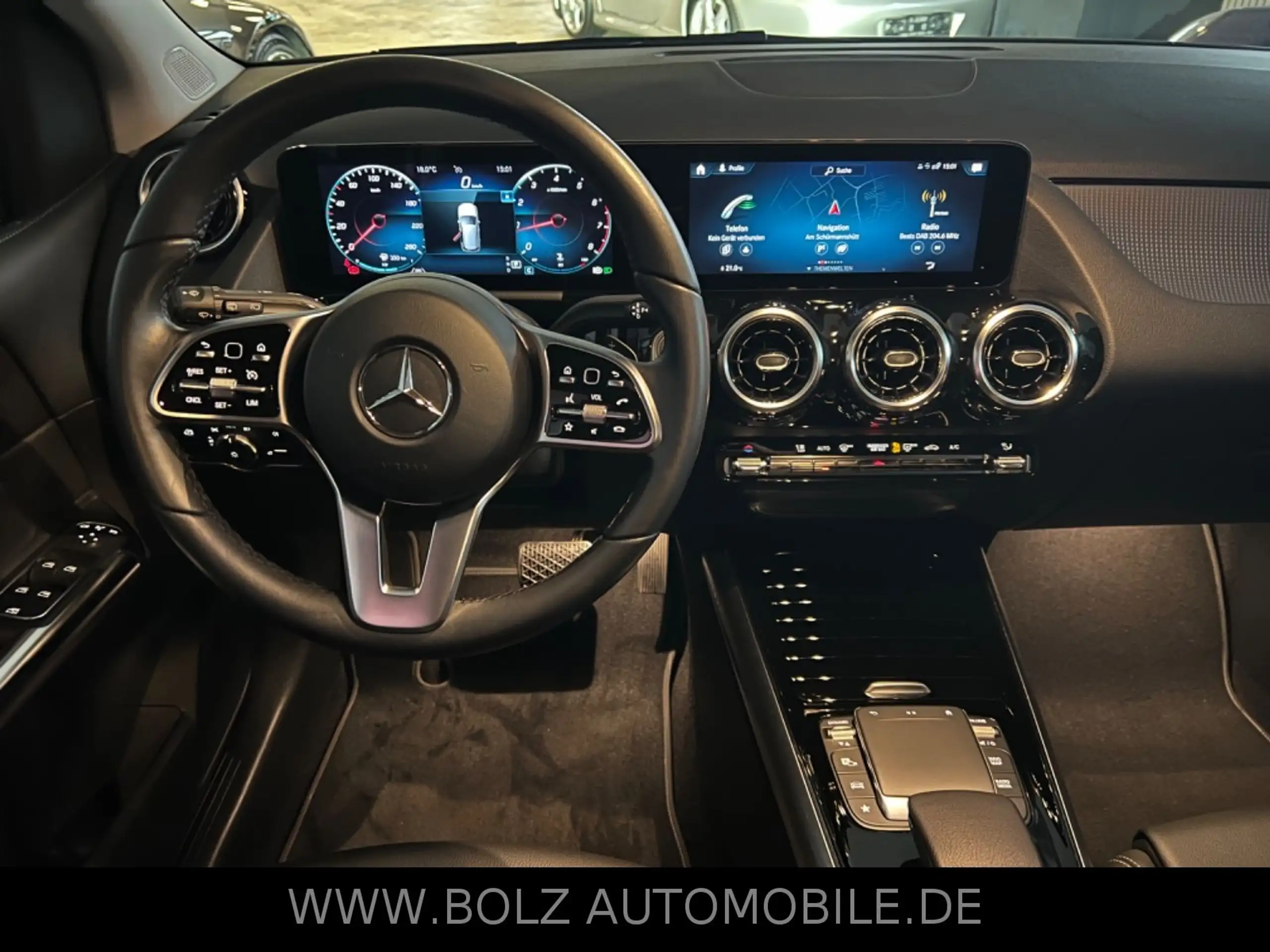 Mercedes-Benz - B 200