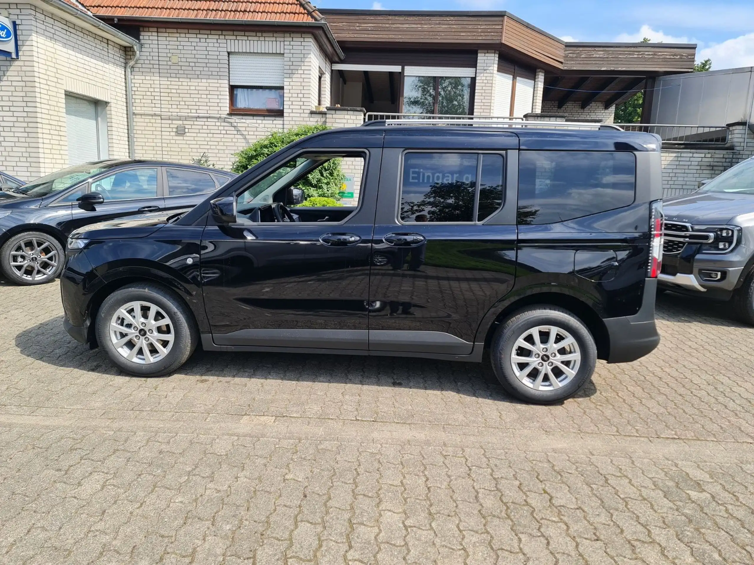 Ford - Tourneo Courier