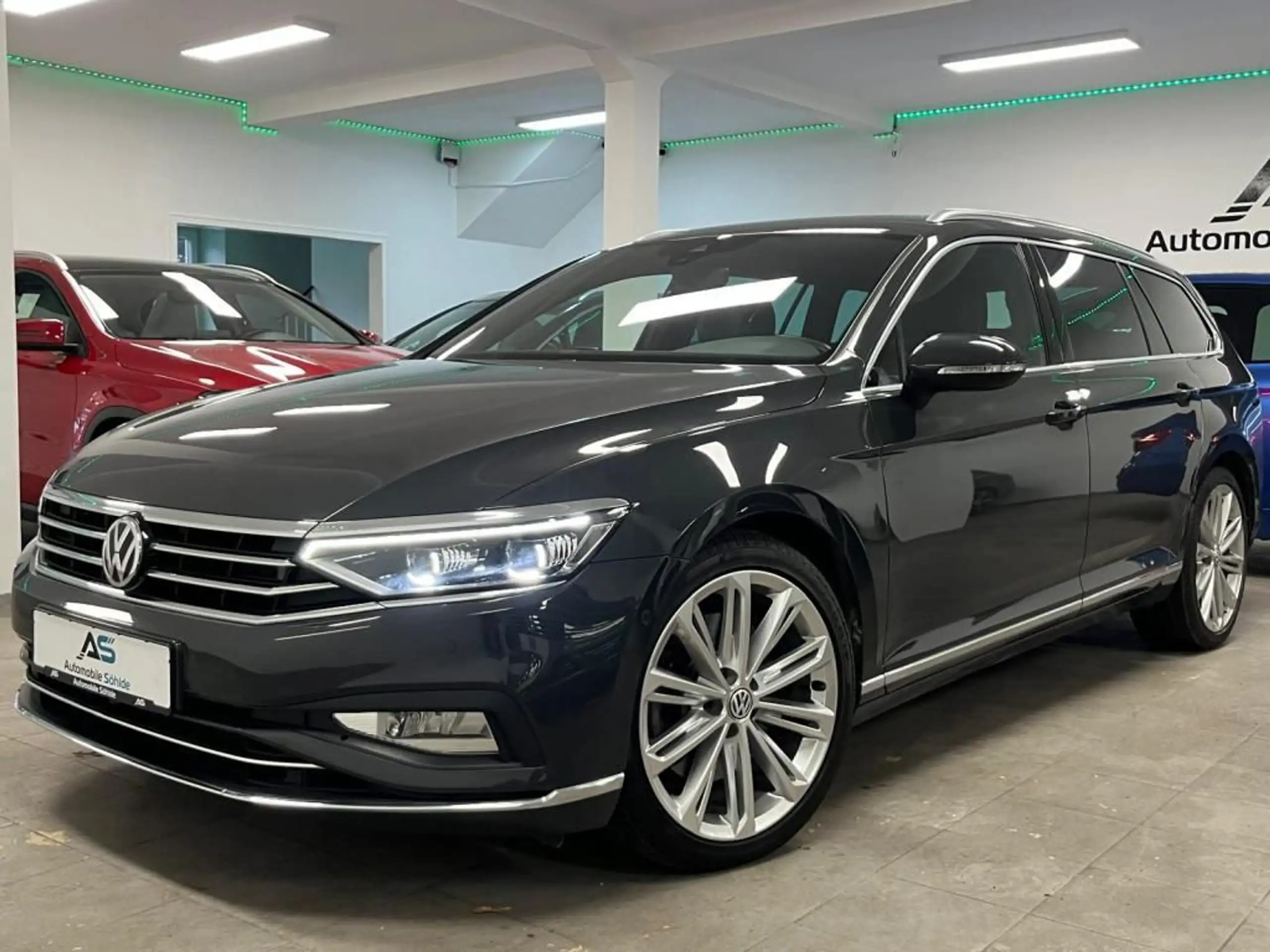 Volkswagen - Passat