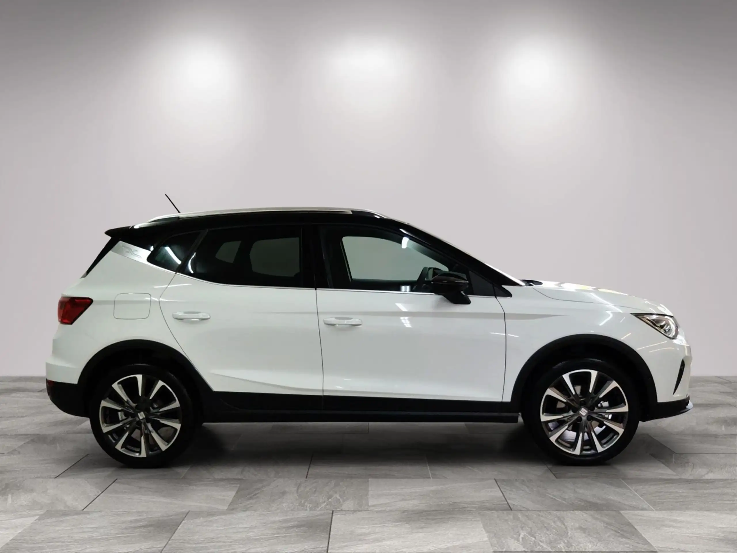 SEAT - Arona