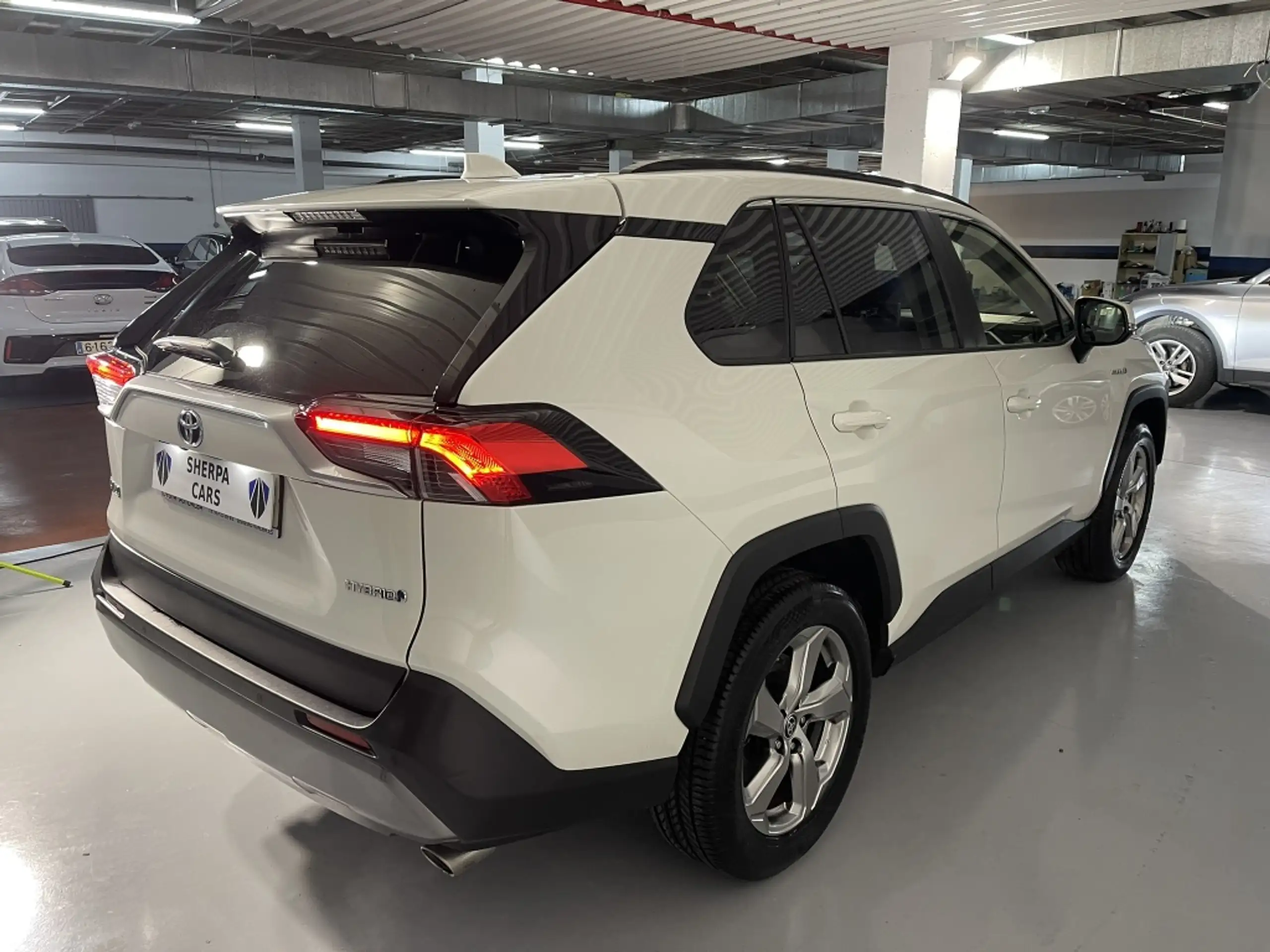 Toyota - RAV 4