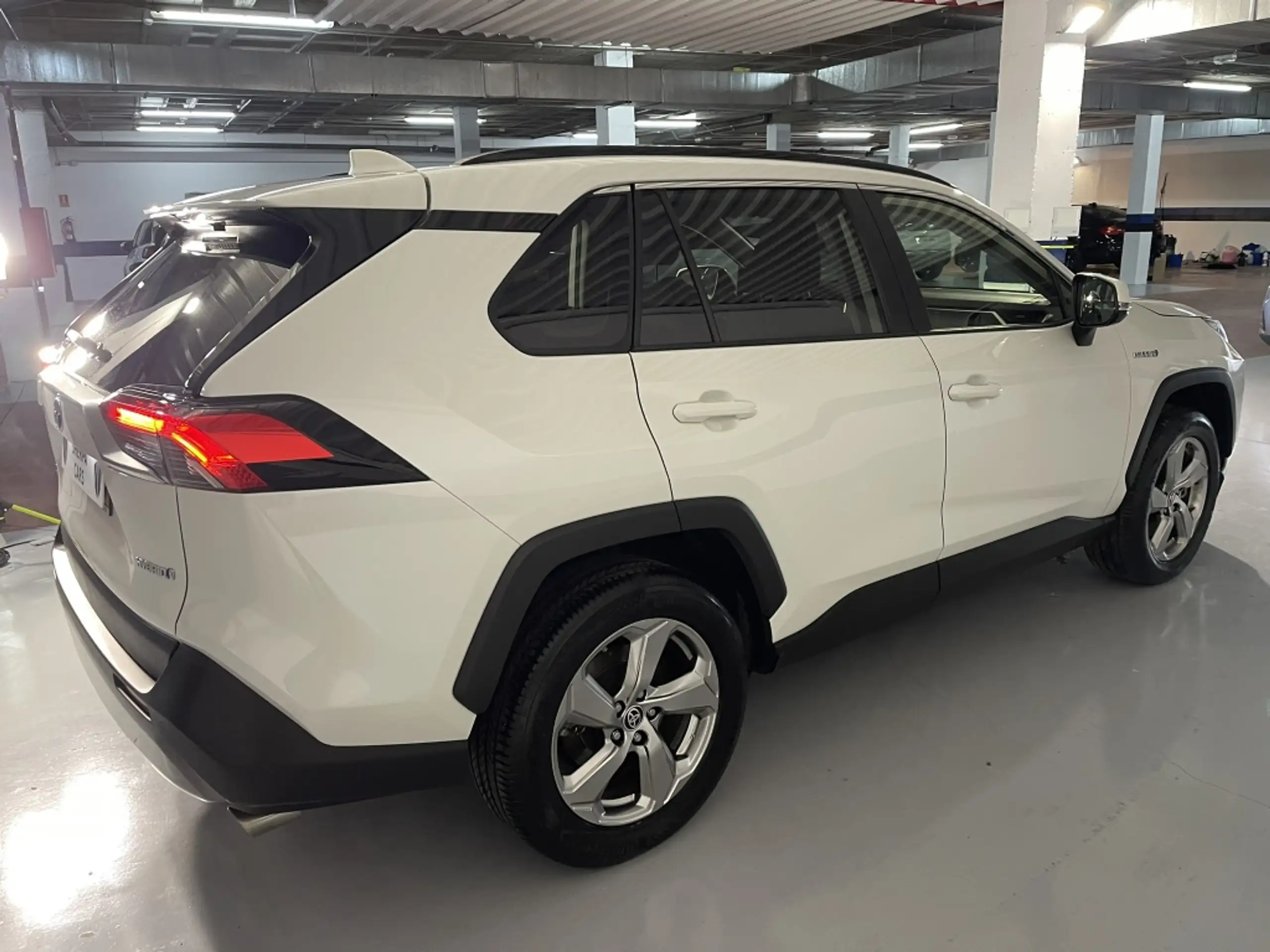 Toyota - RAV 4