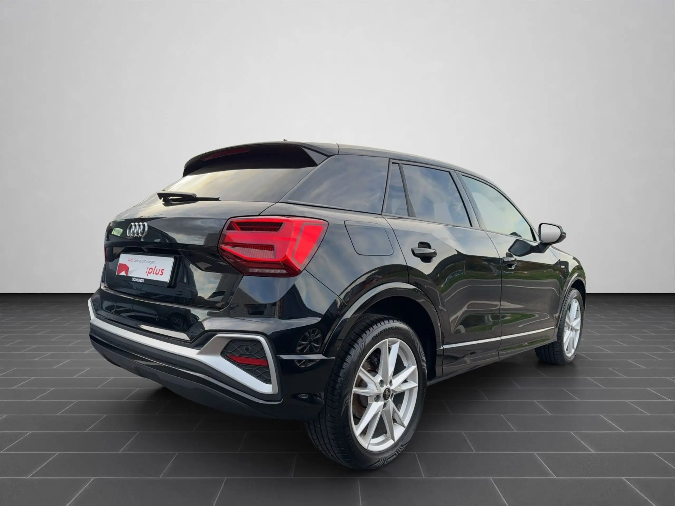 Audi - Q2